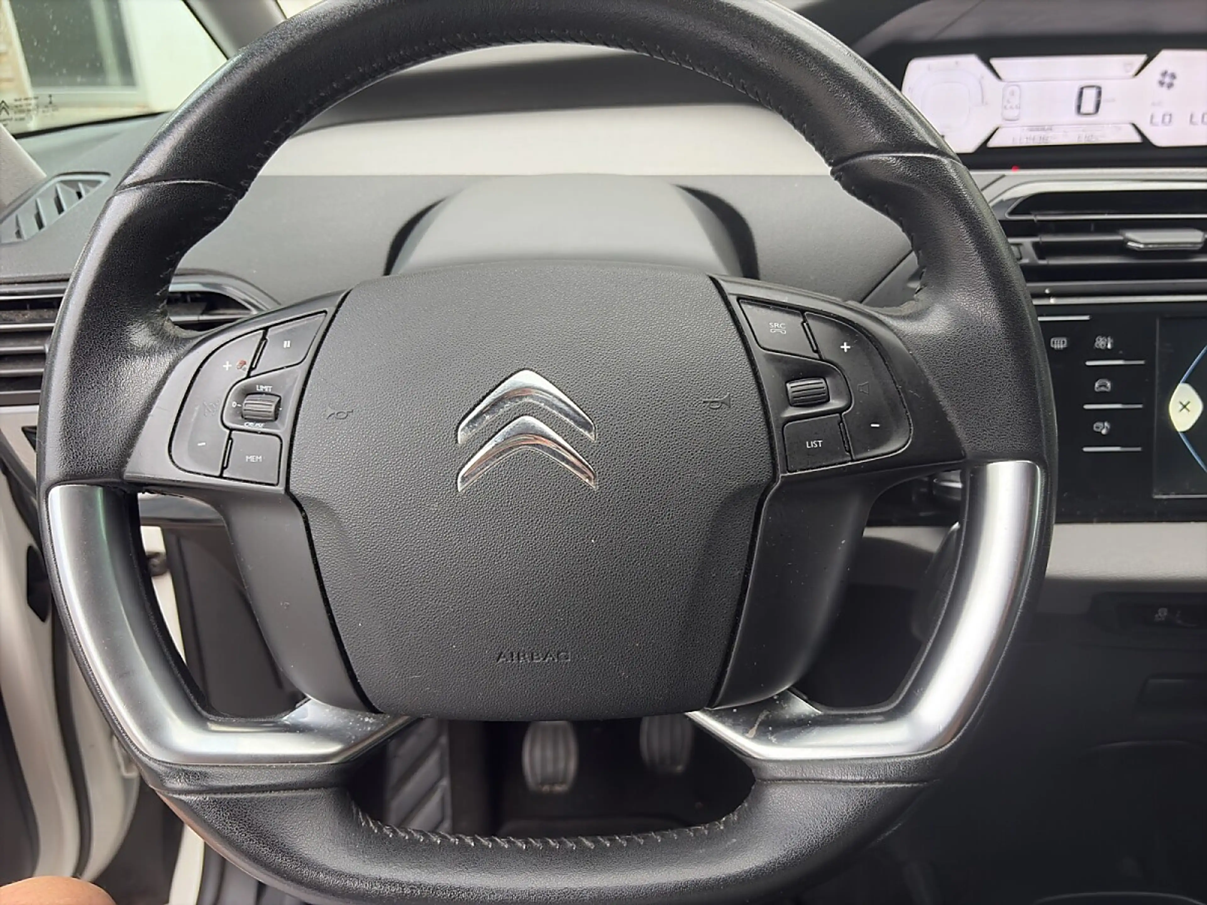 Citroen C4 Picasso 1.2 PureTech 130 Seduction — photo 8