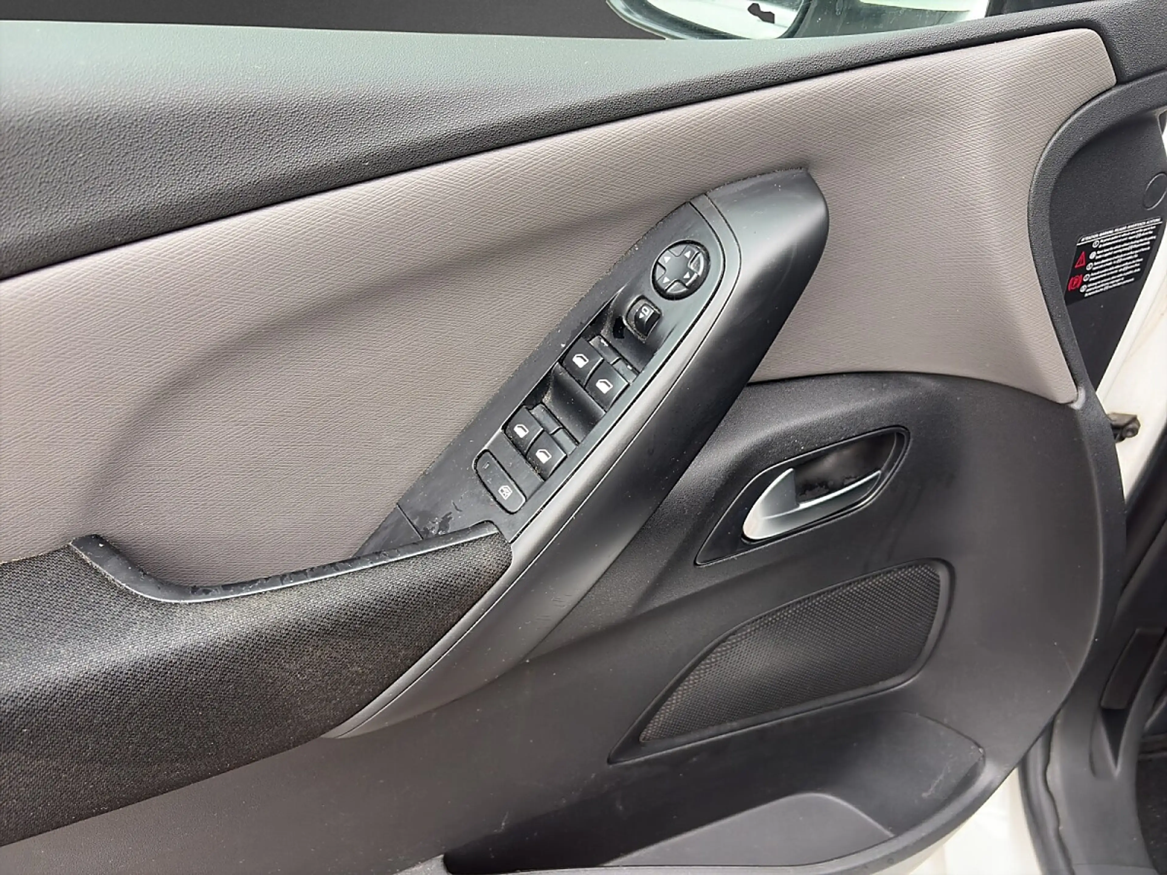 Citroen C4 Picasso 1.2 PureTech 130 Seduction — photo 9