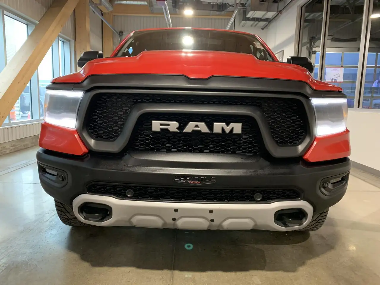 RAM 1500 снимка RAM 1500