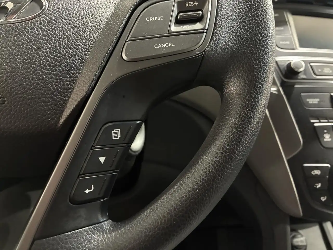 Hyundai SANTA FE снимка Hyundai SANTA FE