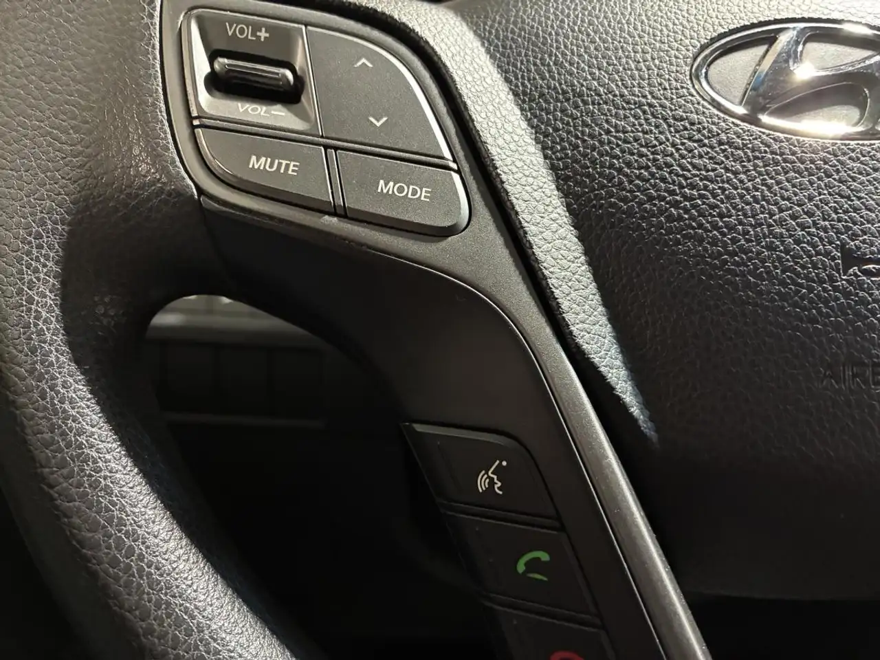 Hyundai SANTA FE снимка Hyundai SANTA FE