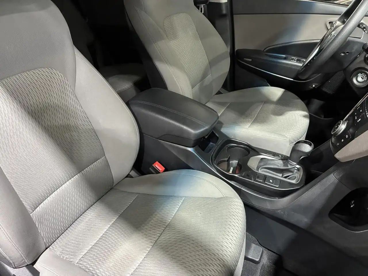 Hyundai SANTA FE снимка Hyundai SANTA FE