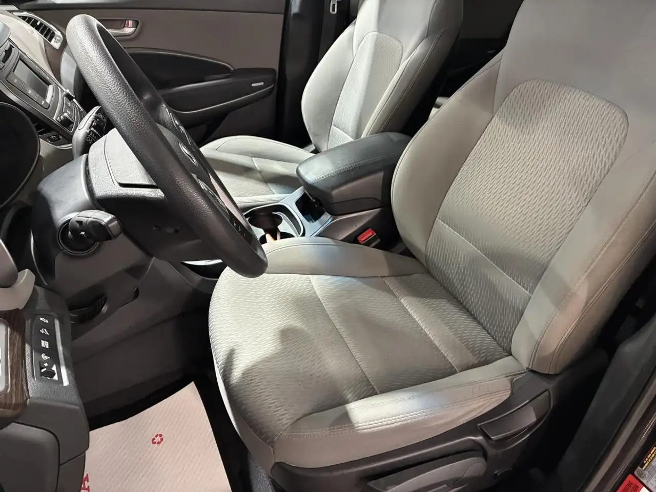 Hyundai SANTA FE снимка Hyundai SANTA FE