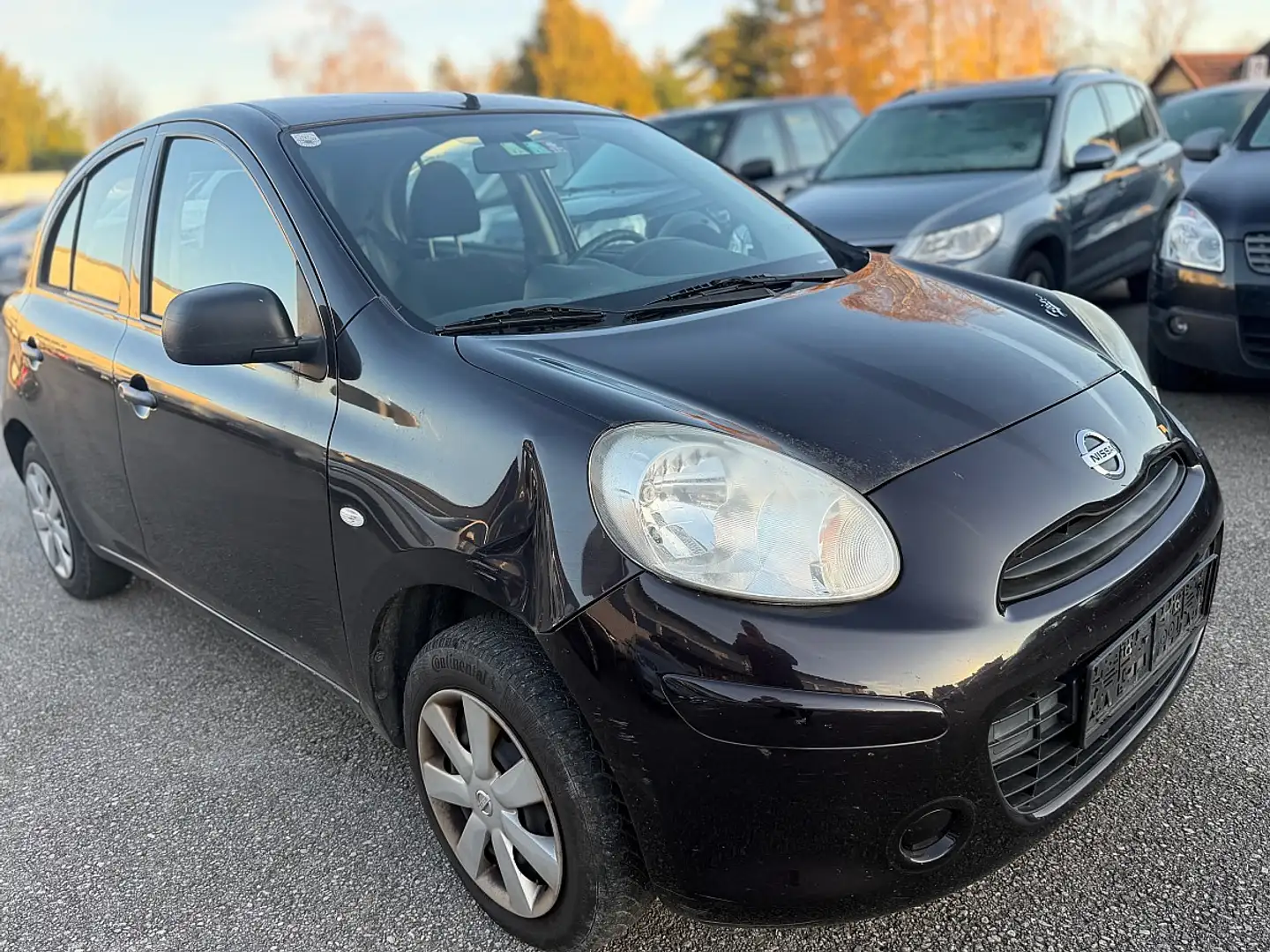 Nissan Micra Schwarz - 2