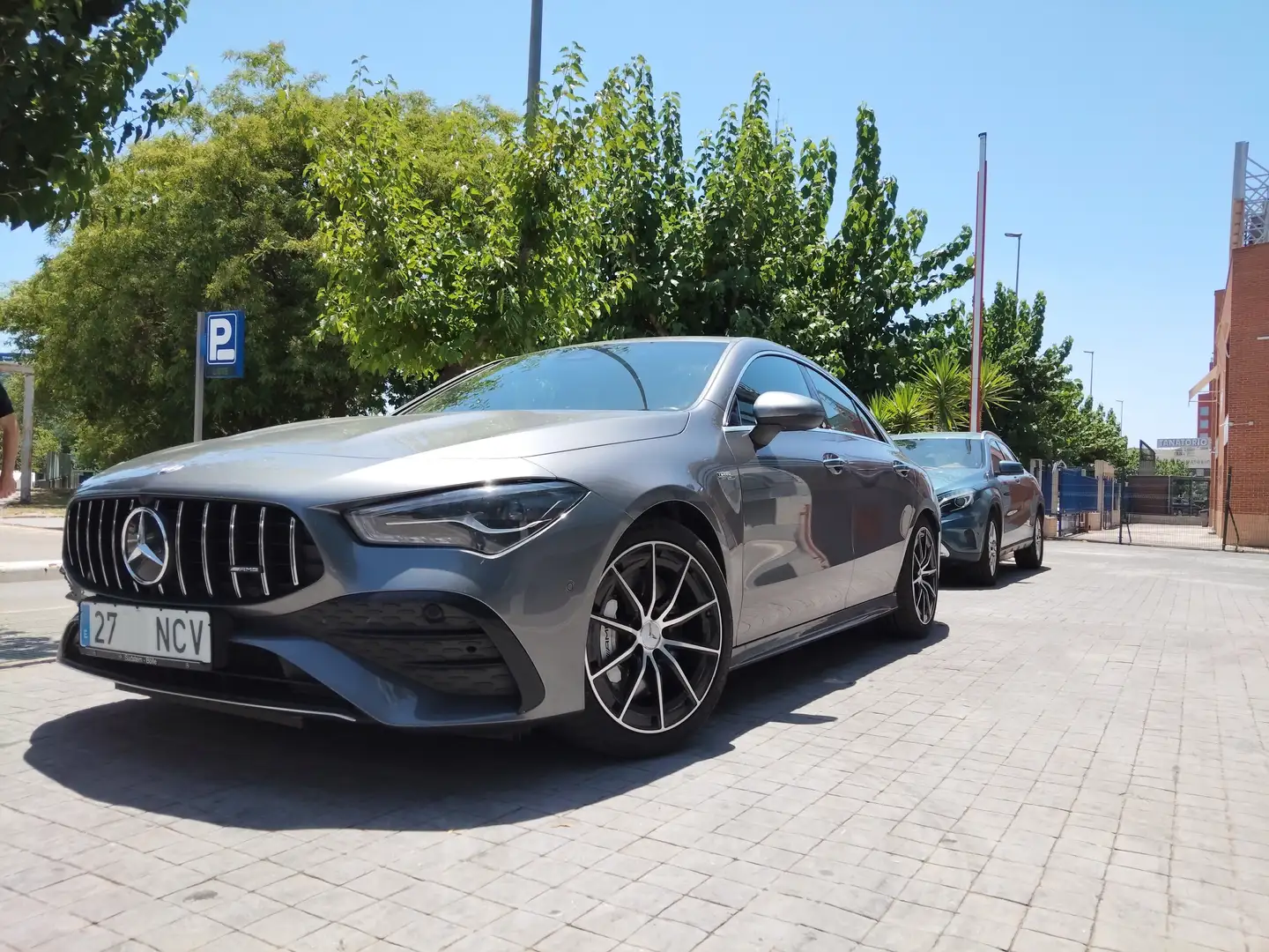 Mercedes-Benz CLA 35 AMG CLA 35 AMG Speedshift 4Matic+ 8G-DCT Gris - 2