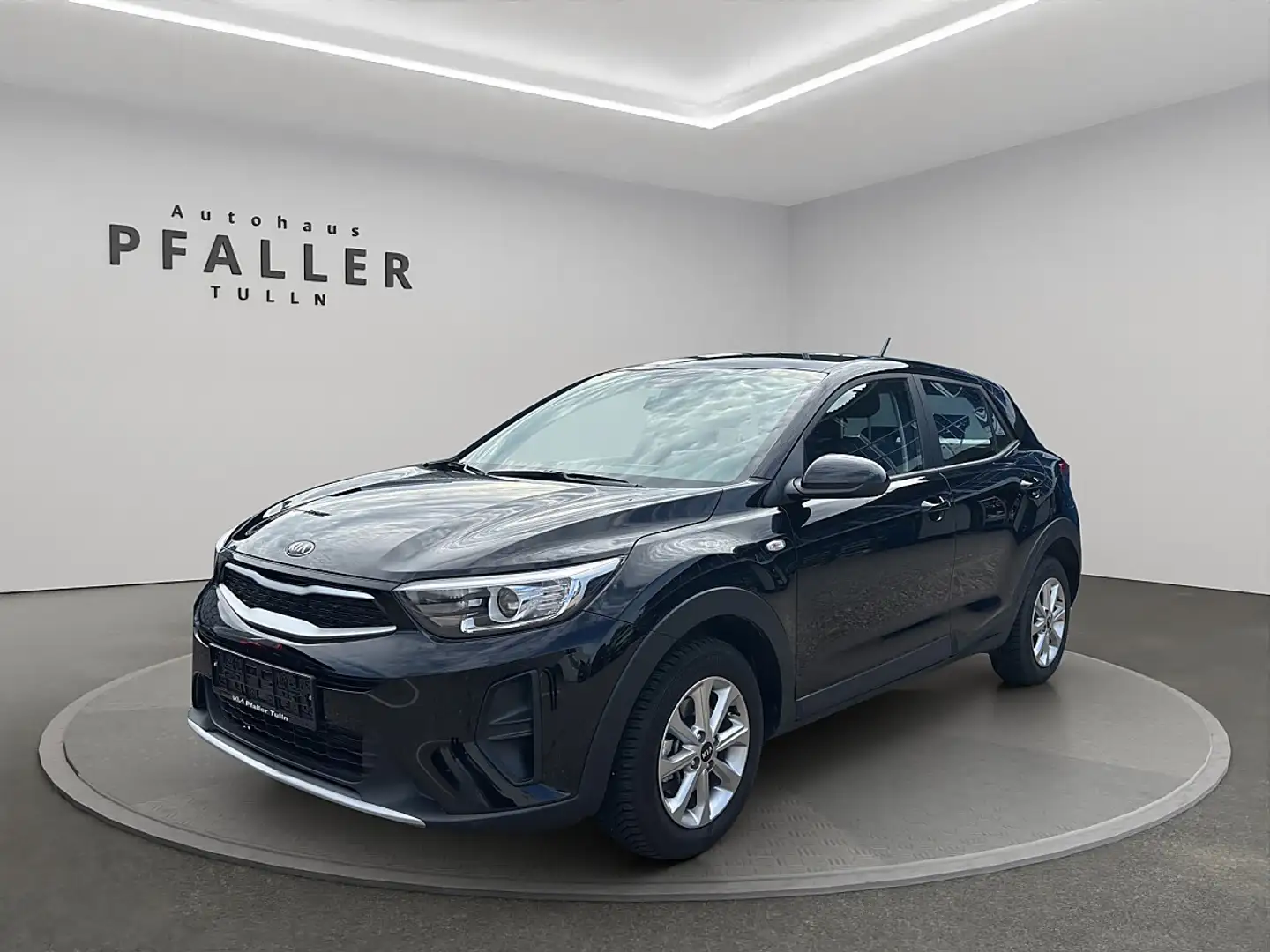 Kia Stonic 1,25 MPI ISG Titan Schwarz - 1