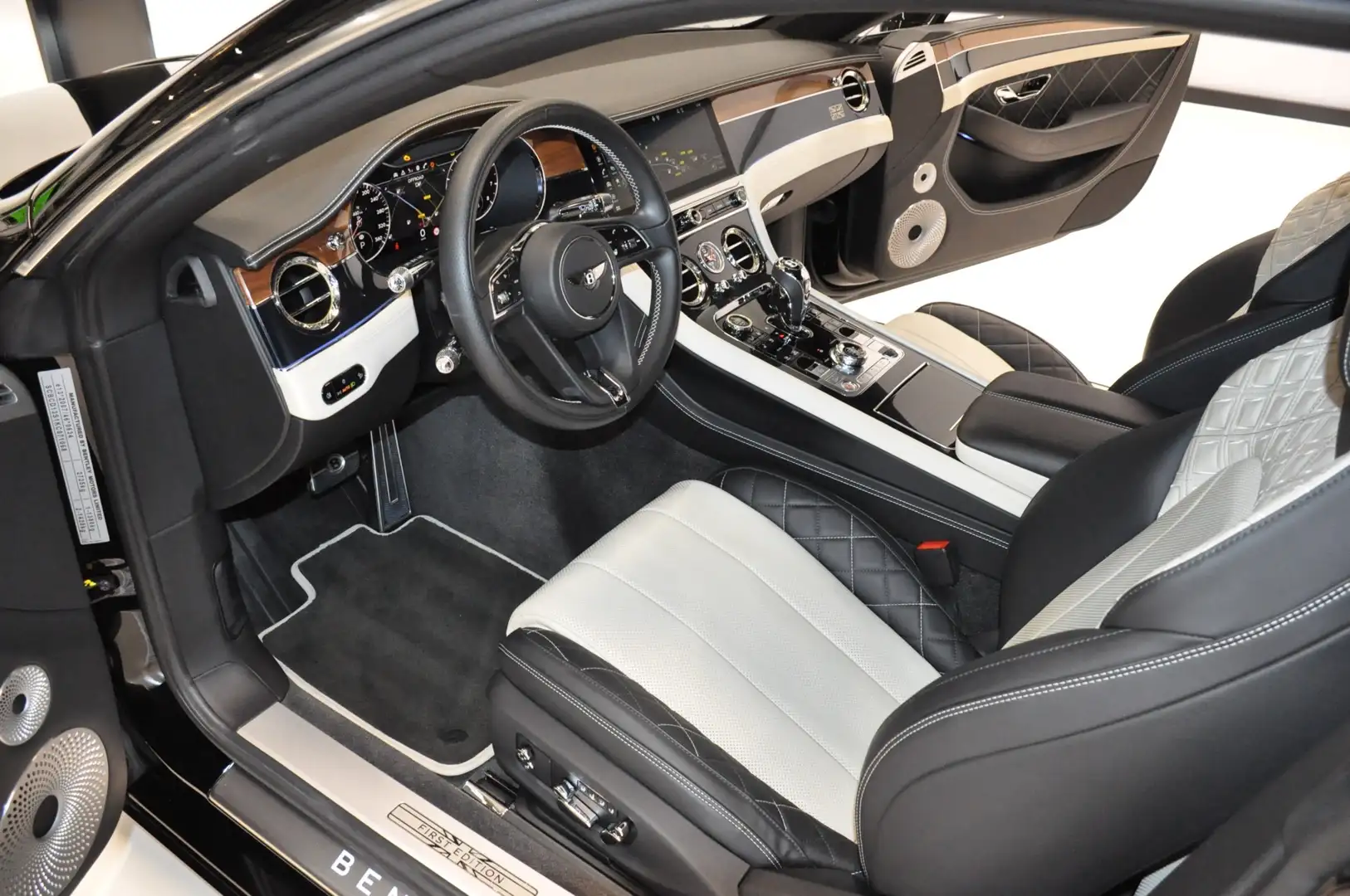 Bentley Continental GT 6.0 W12 Mulliner origineel 76.823 km Noir - 2