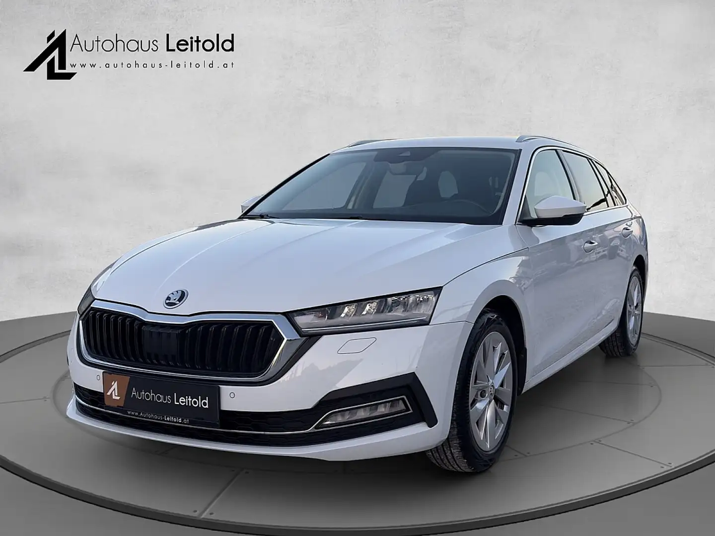 Skoda Octavia Combi 2,0 TDI Style HEADUP MEMORY ACC LED KEYLE... Blanc - 1