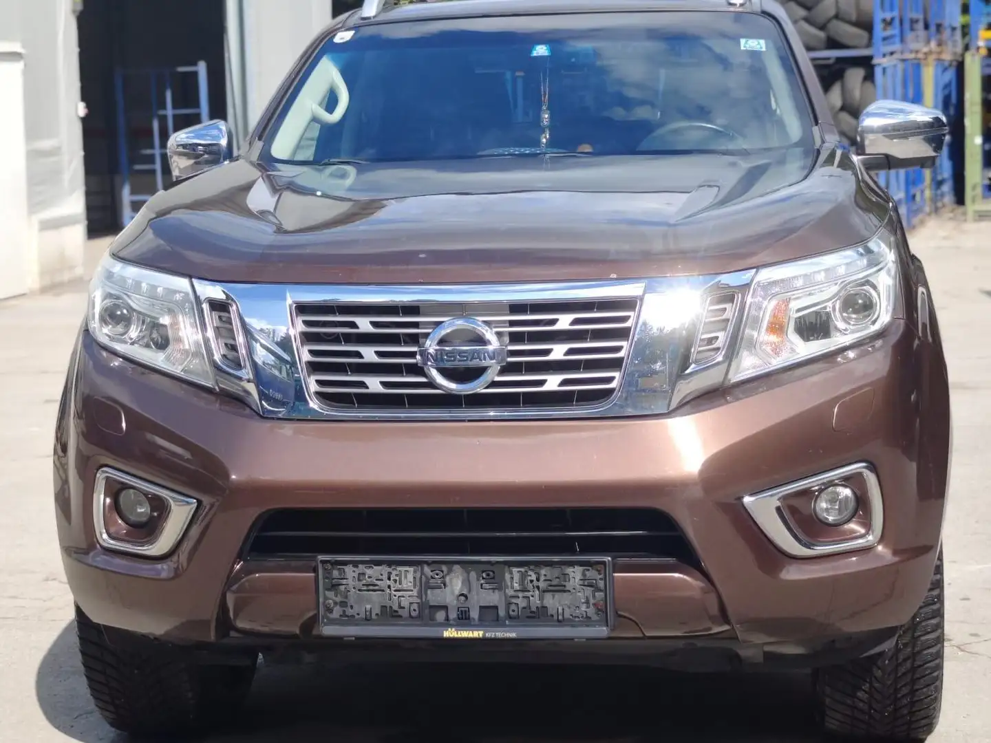 Nissan Navara N Connecta Barna - 2