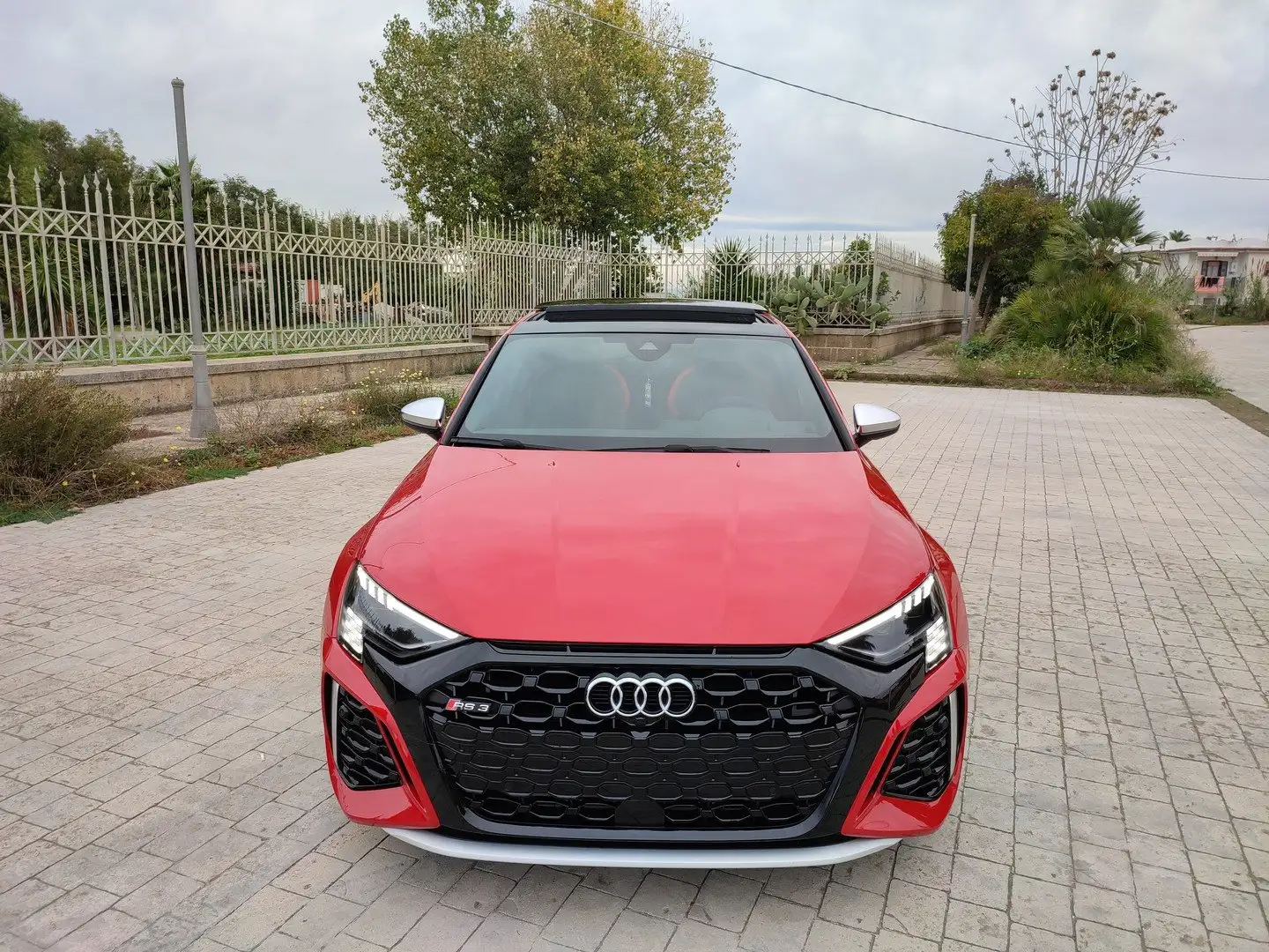 Audi RS3 PERFORMANCE TETTO APRIBILE STRAFULL PARI A KM  0 Rojo - 2