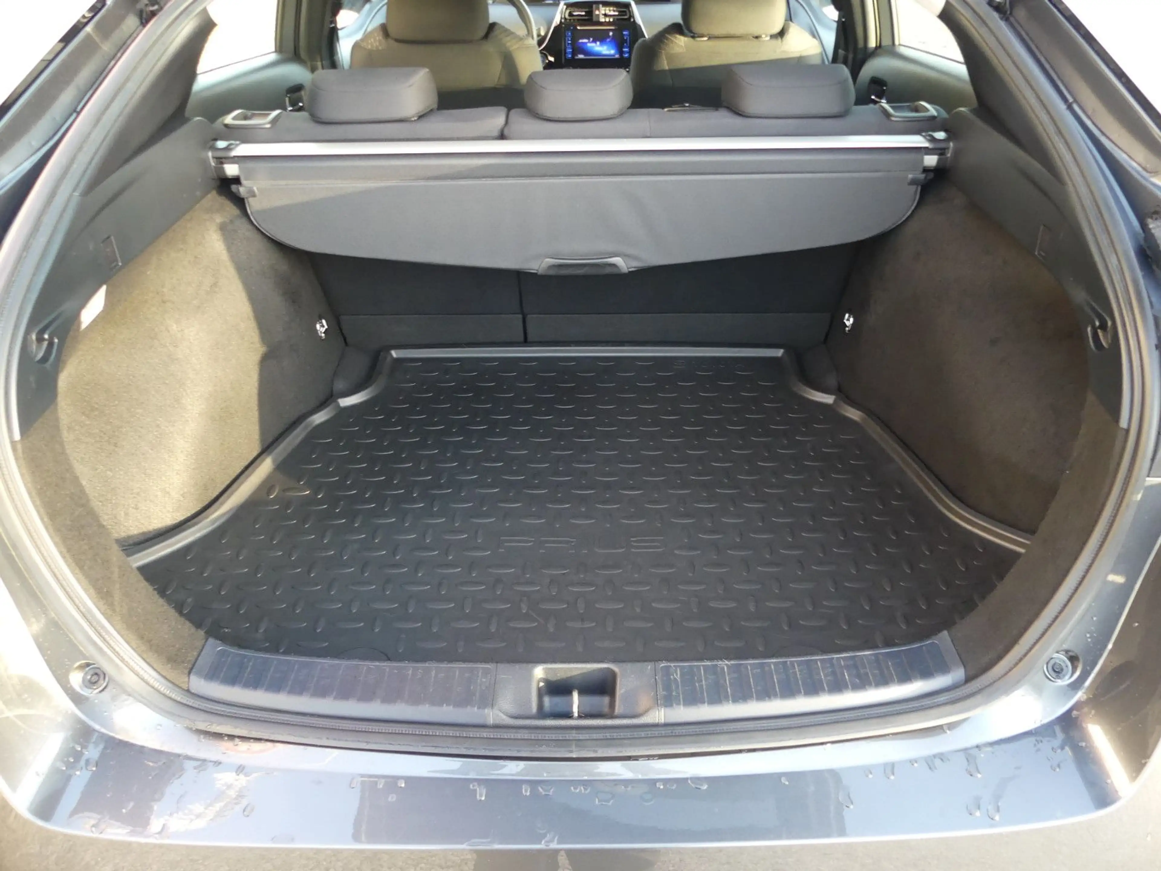 Toyota Prius /LED/HUD/SitzHeiz/KeyLess/DAB — photo 15