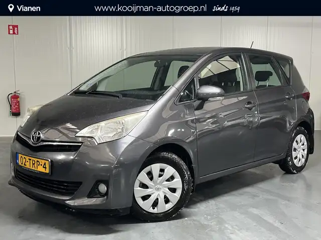 Toyota Verso-S 1.3 VVT-i Aspiration Automaat, Hoge instap, Nette
