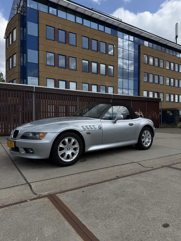 BMW Z3 roadster 1.9, foto 2