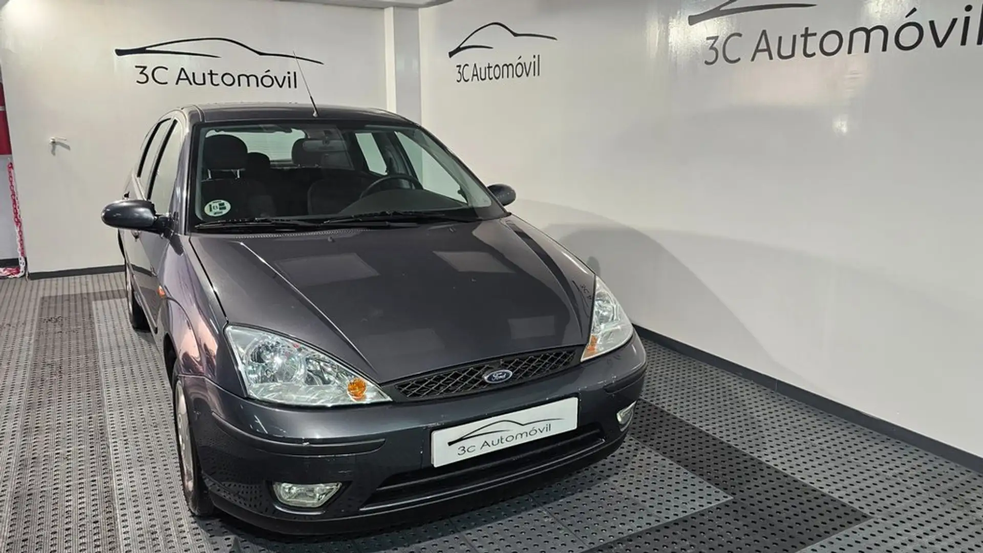 Ford Focus 1.6 Ambiente Grau - 2