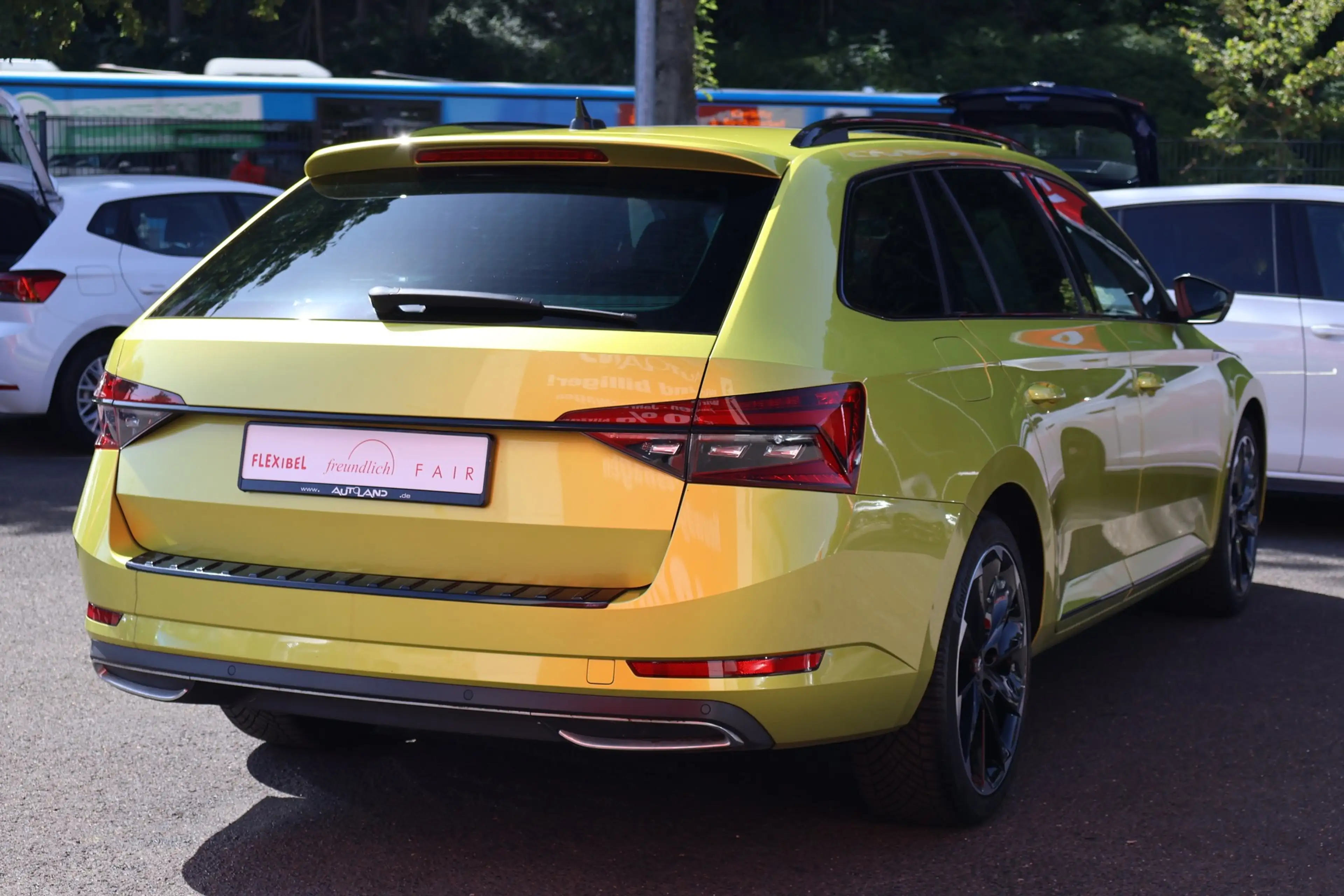 Skoda Superb Combi Sportline iV Navi Tempomat Keyless — photo 6
