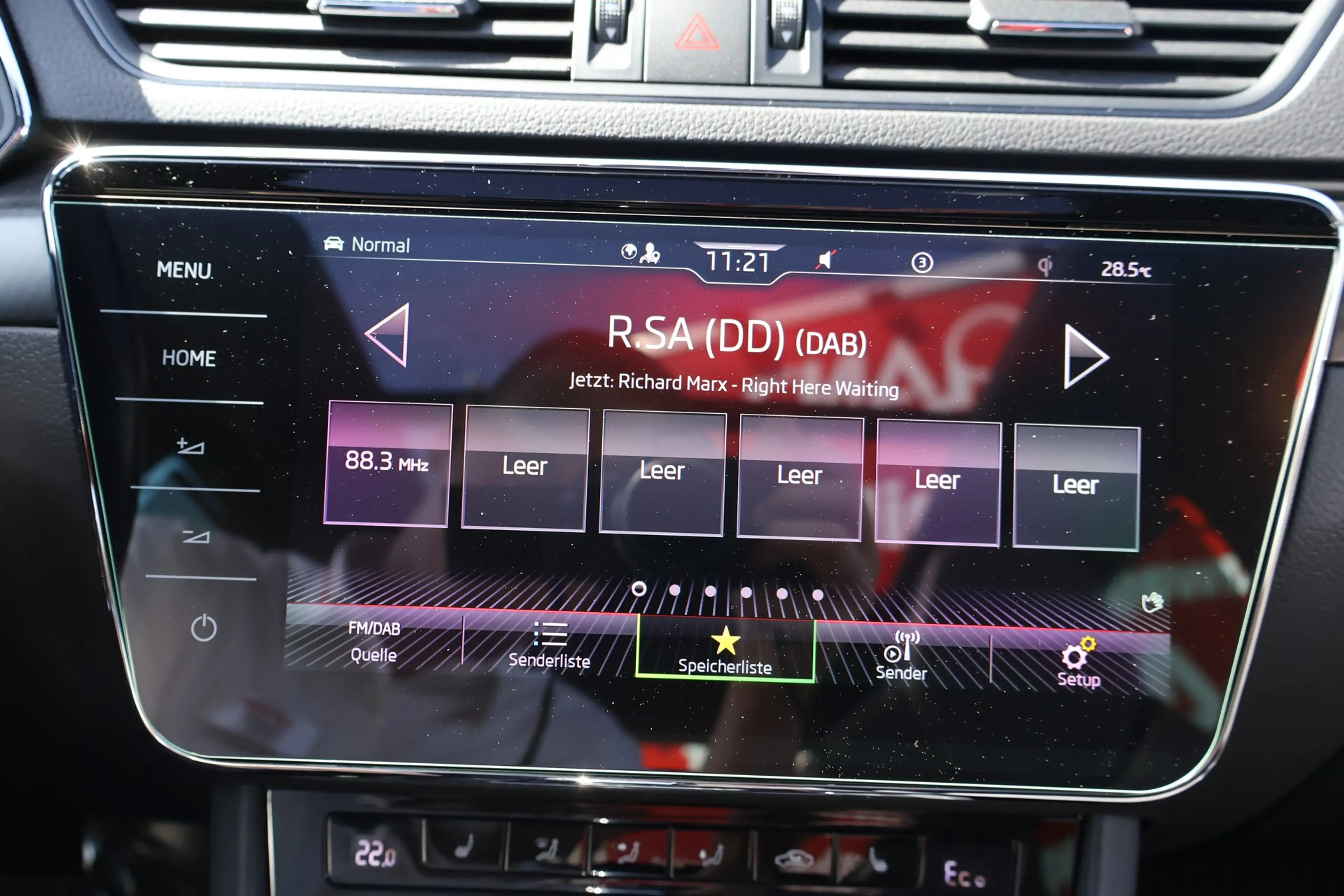 Skoda Superb Combi Sportline iV Navi Tempomat Keyless — photo 14