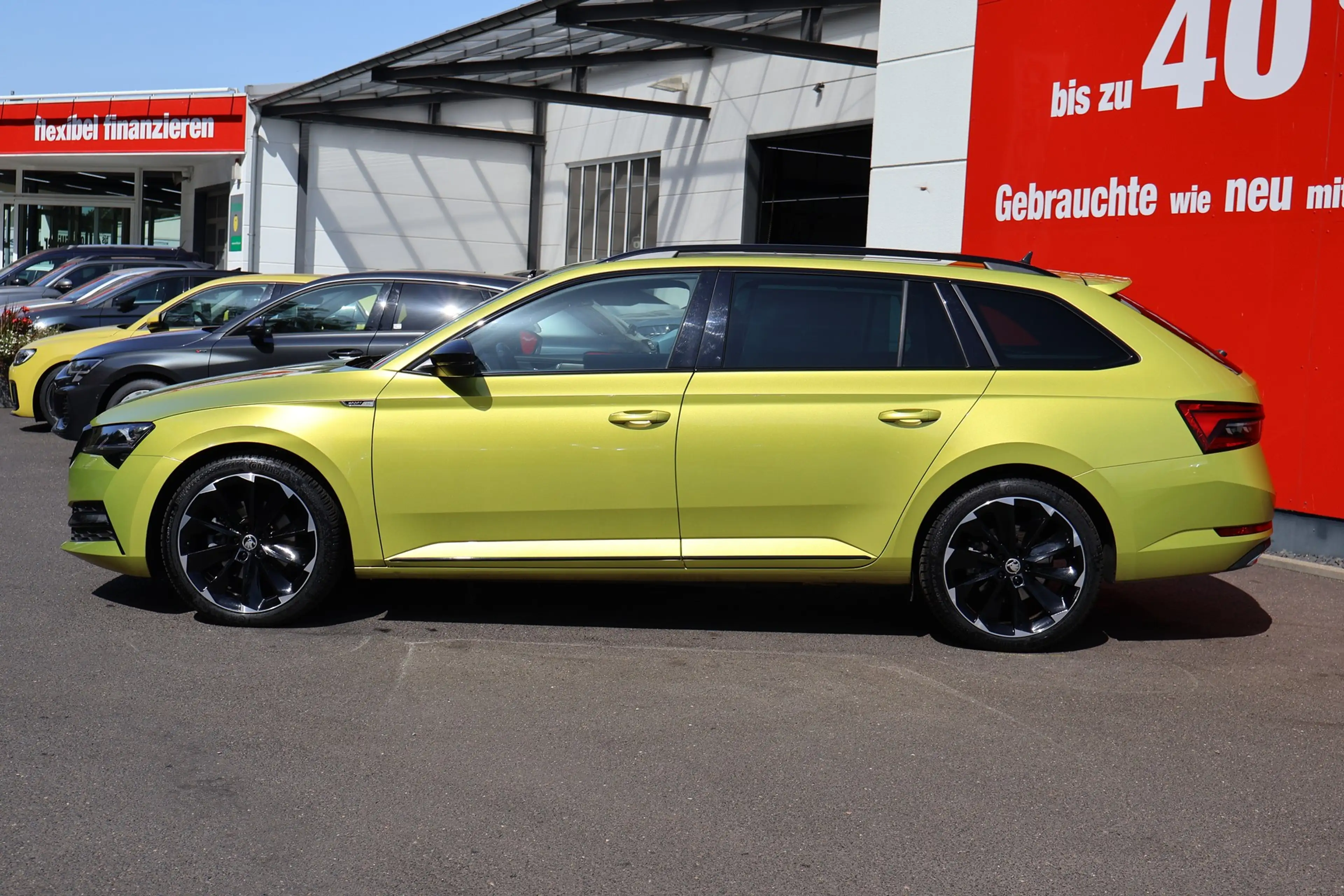 Skoda Superb Combi Sportline iV Navi Tempomat Keyless — photo 3