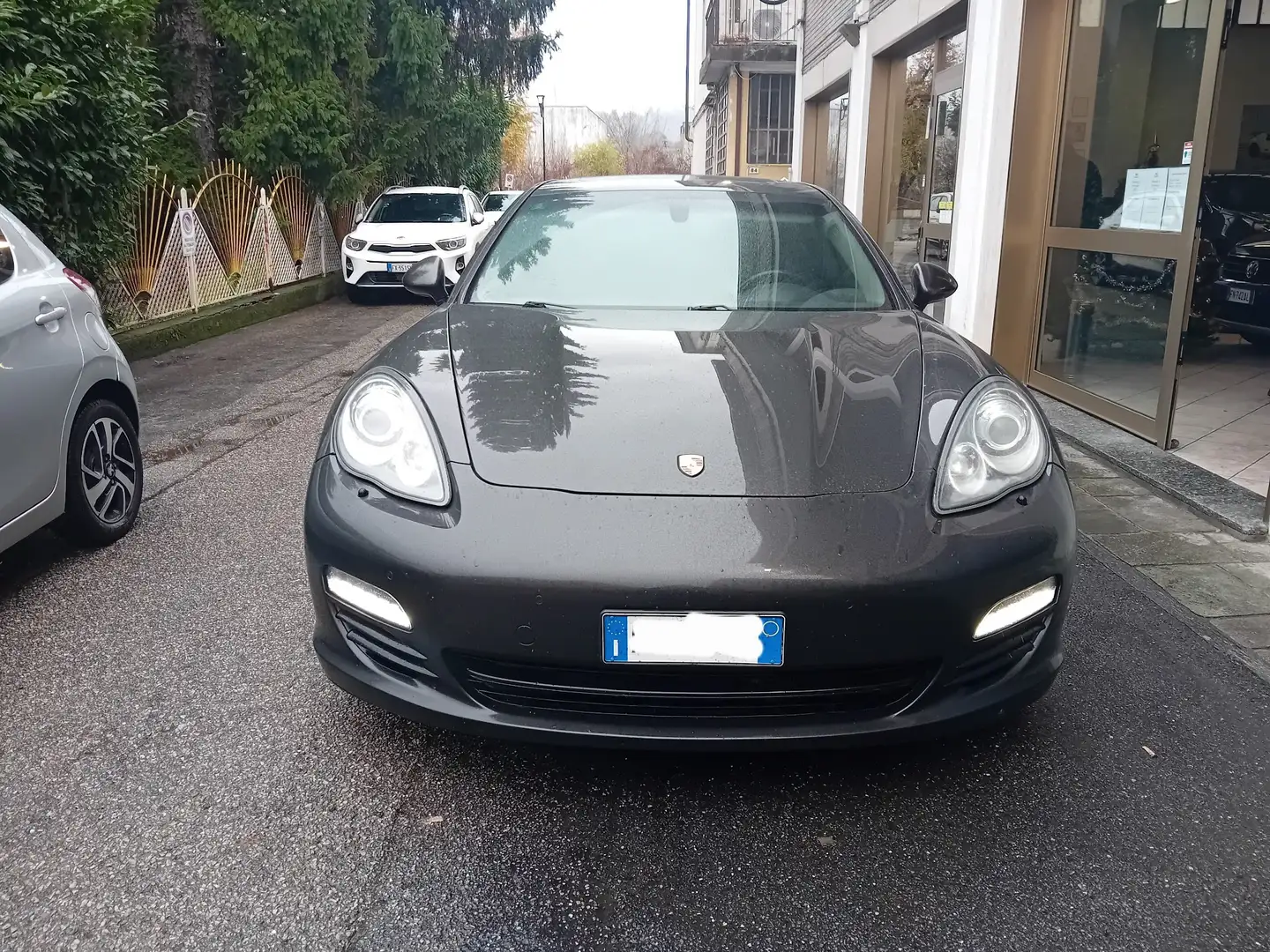 Porsche Panamera 3.0 tiptronic Šedá - 2
