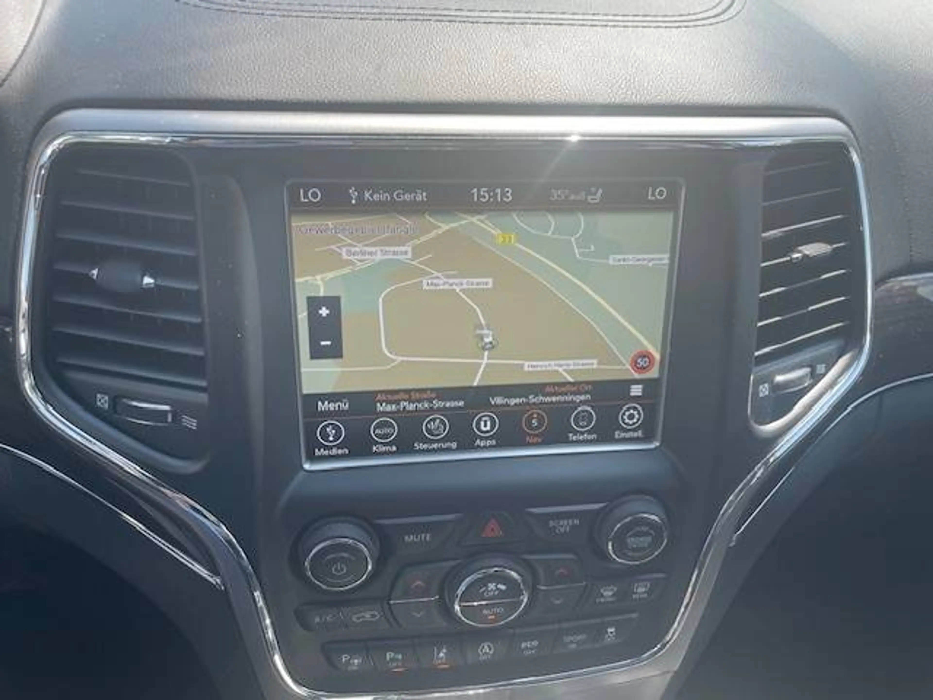 Jeep Grand Cherokee 3.0 CRD Overland — photo 14