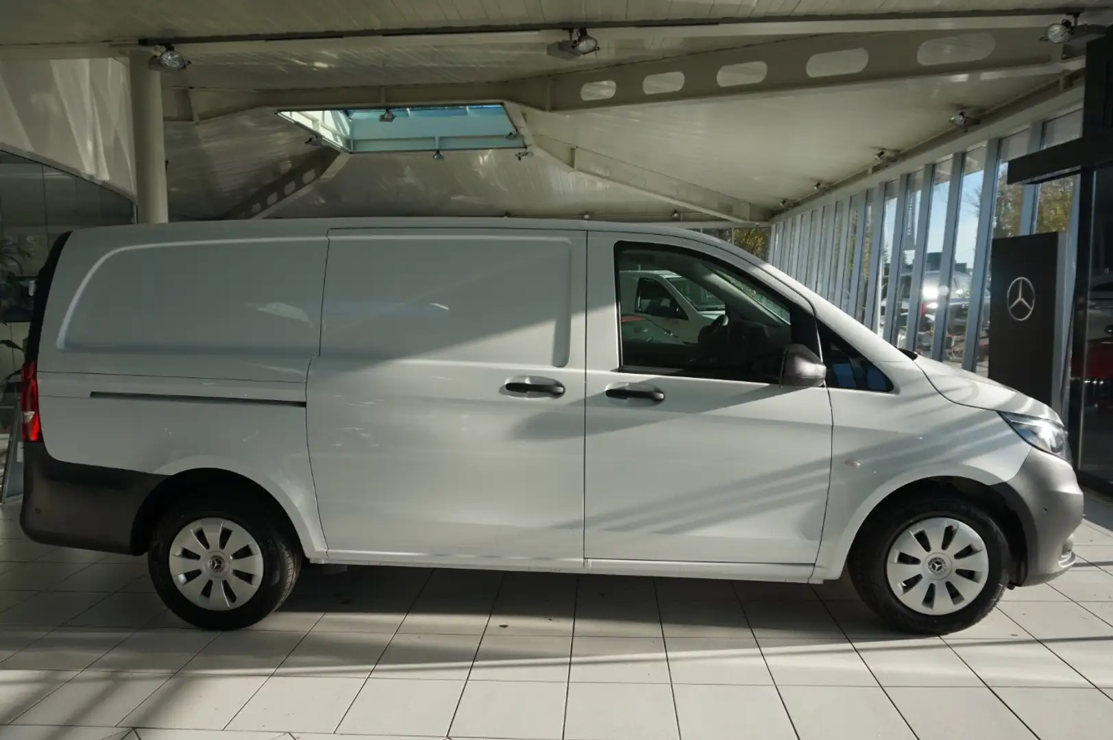 Mercedes-Benz Vito 114 CDI Kasten Lang PTS DAB Blanc - 2