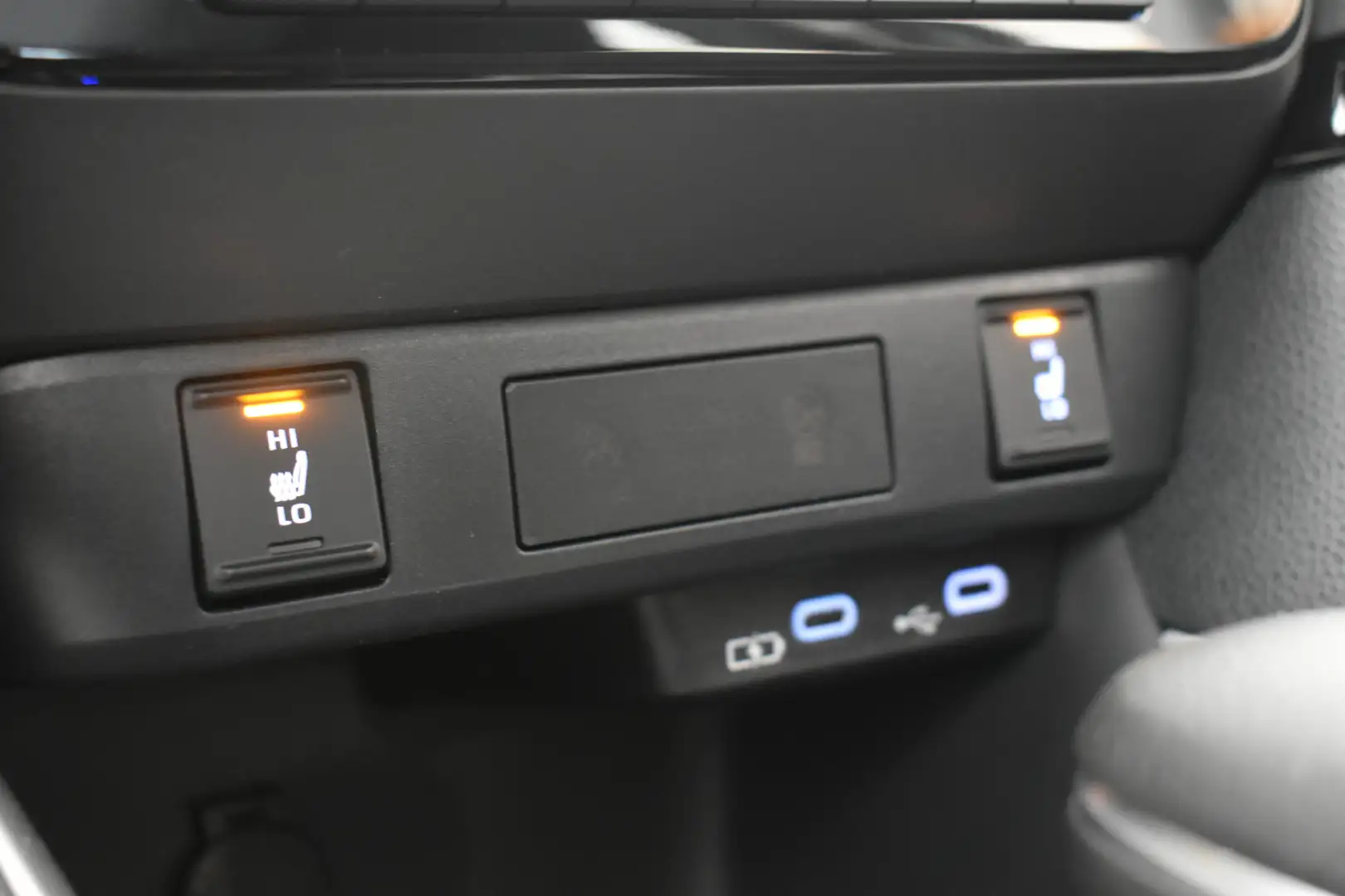 Toyota Yaris 1.5 Hyb Nieuw Rijklaar Camera PDC v+a Stoel/Stuur Noir - 2