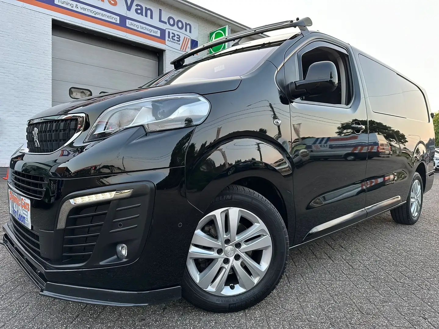 Peugeot Expert 2.0 BlueHDi L3 Long Utility, Carplay, Automaat,... Zwart - 1