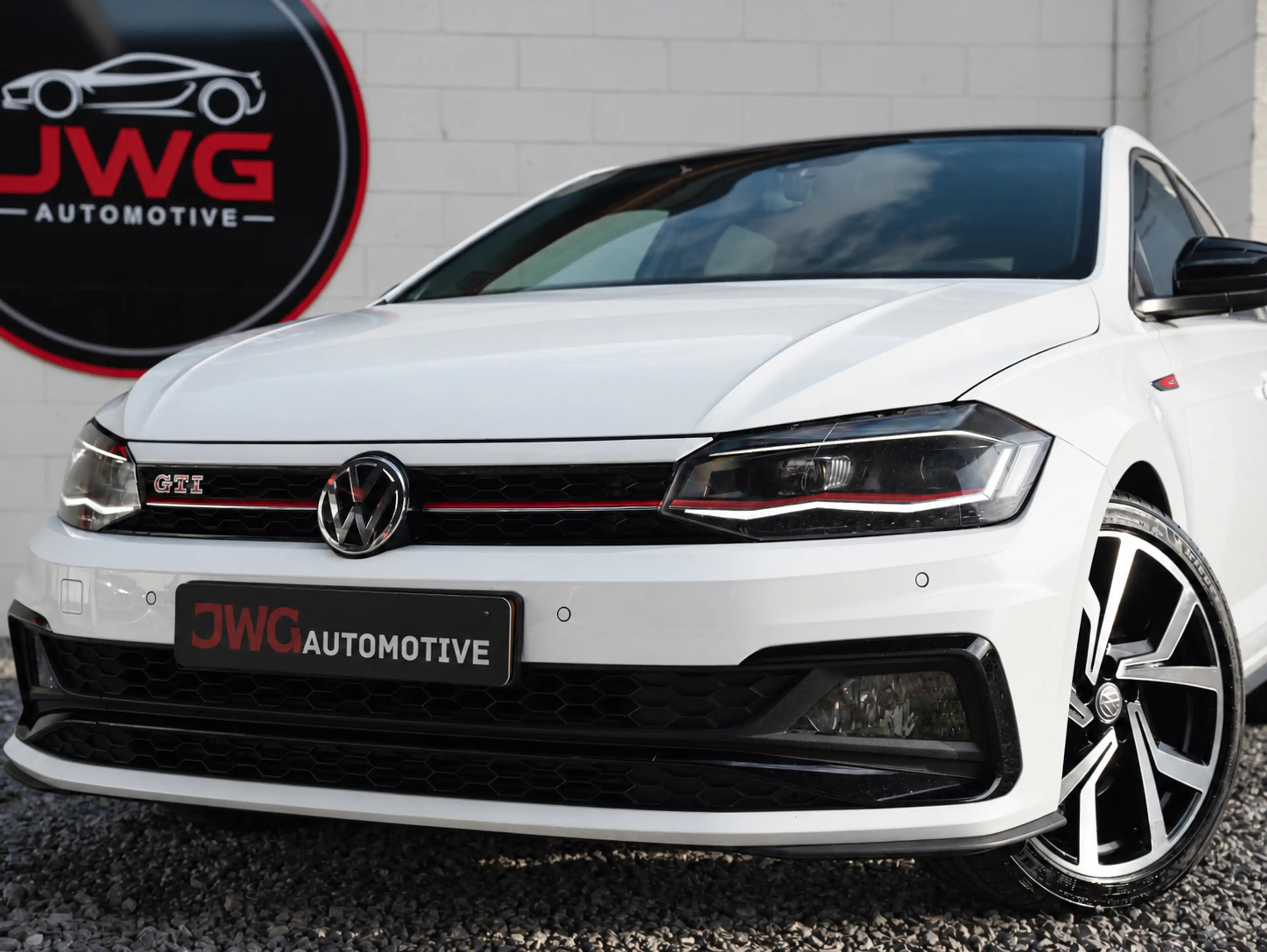 Volkswagen Polo GTI 2.0 TSI Pano/Virtual dash/Keyless/Volledig onderho — photo 4