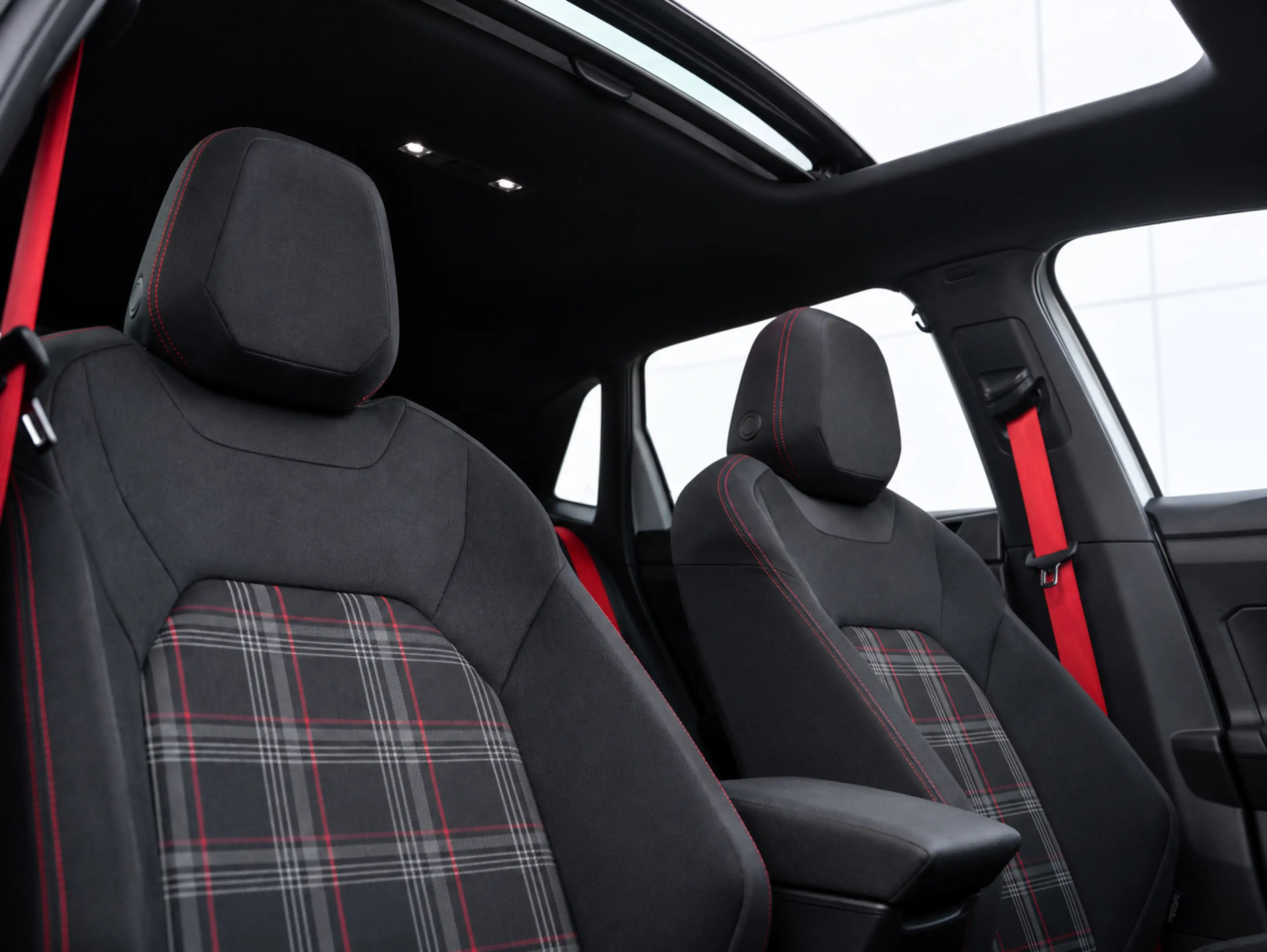 Volkswagen Polo GTI 2.0 TSI Pano/Virtual dash/Keyless/Volledig onderho — photo 7