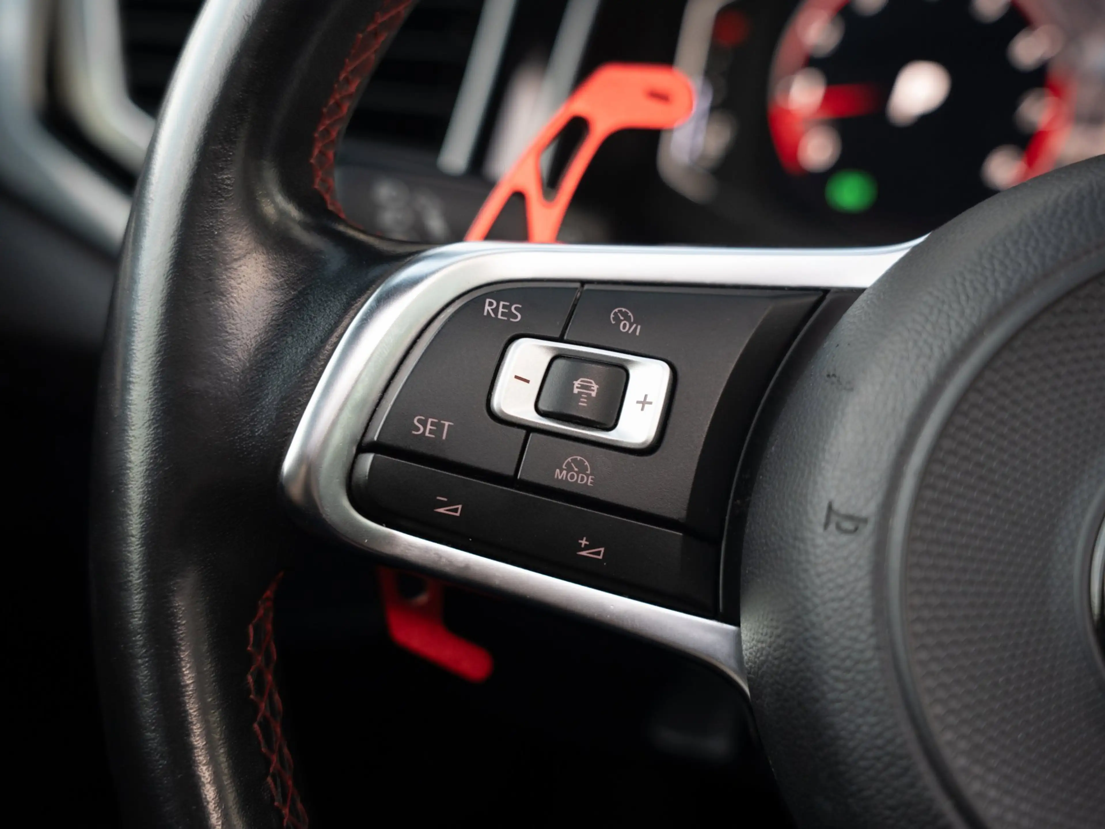 Volkswagen Polo GTI 2.0 TSI Pano/Virtual dash/Keyless/Volledig onderho — photo 14