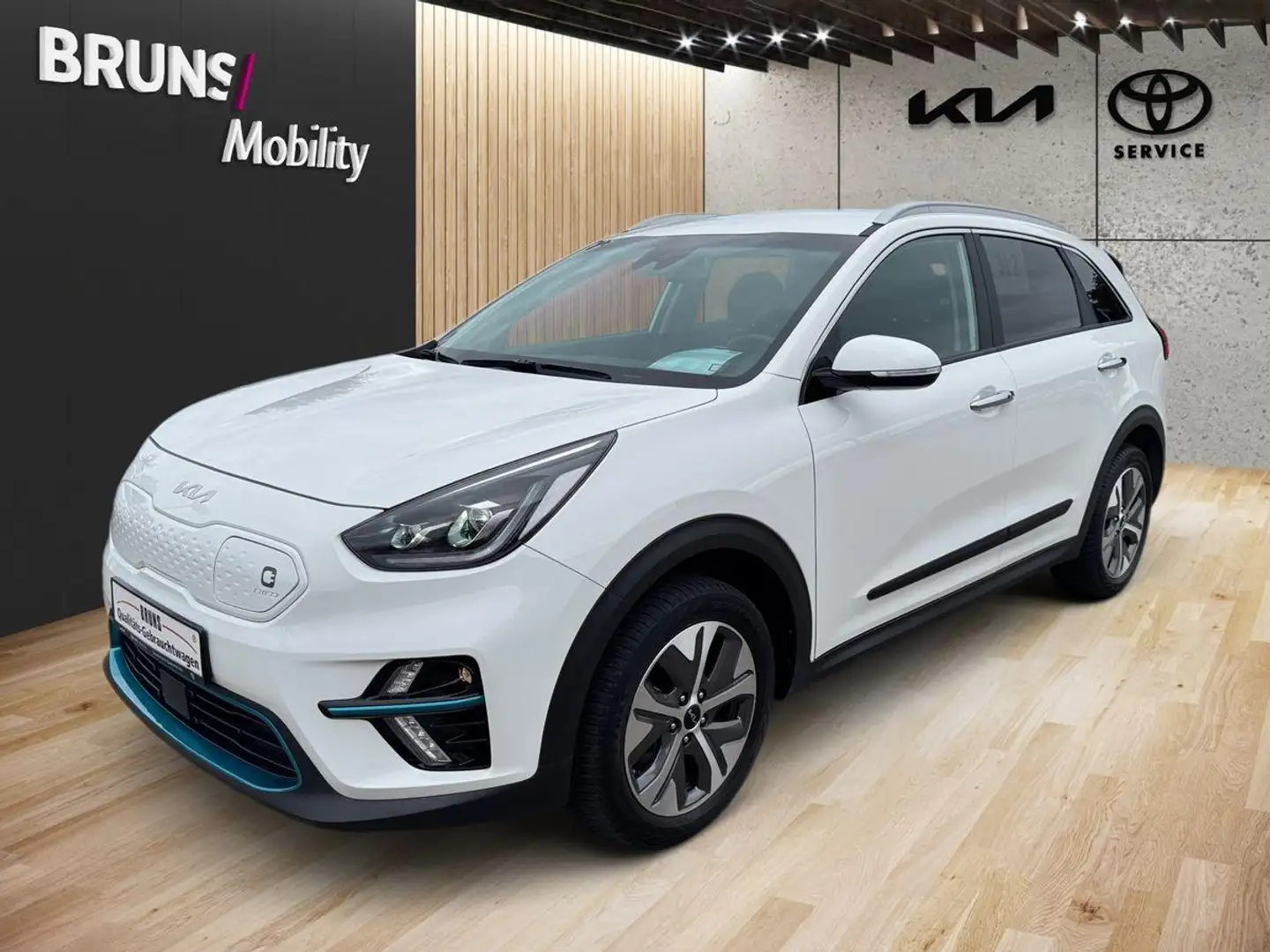 Kia e-Niro 150kW Vision 64 kWh Batterie Wit - 2