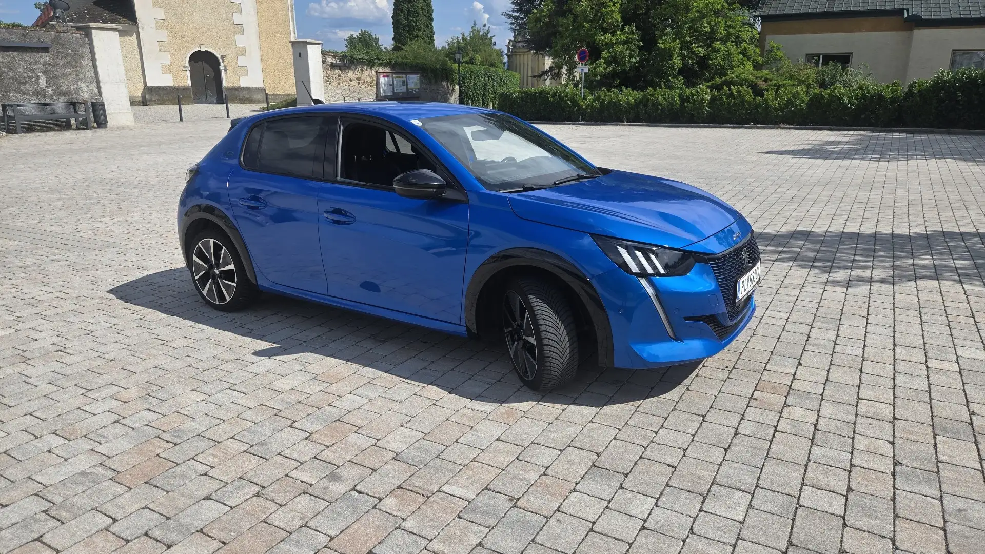 Peugeot 208 e-208 50kWh GT Pack - Garantie bis 2029 Blau - 2