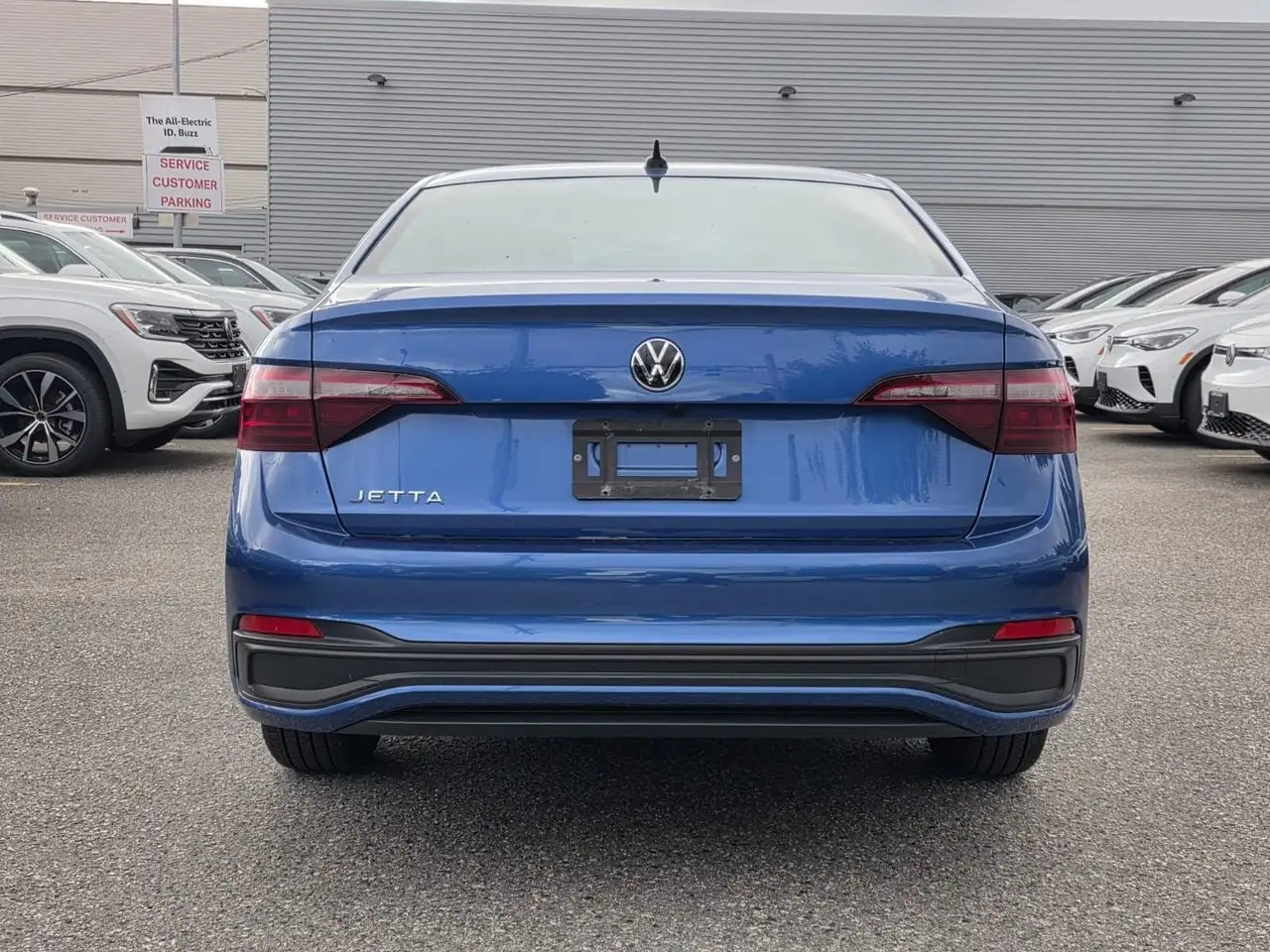 Volkswagen Jetta снимка Volkswagen Jetta