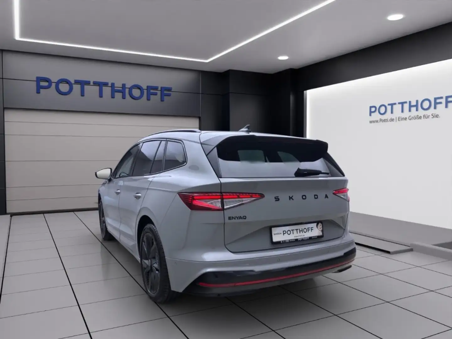 Skoda Enyaq RS 4X4 MAXX PANO DCC pACC 360° CANTON WÄRMEP Grau - 2