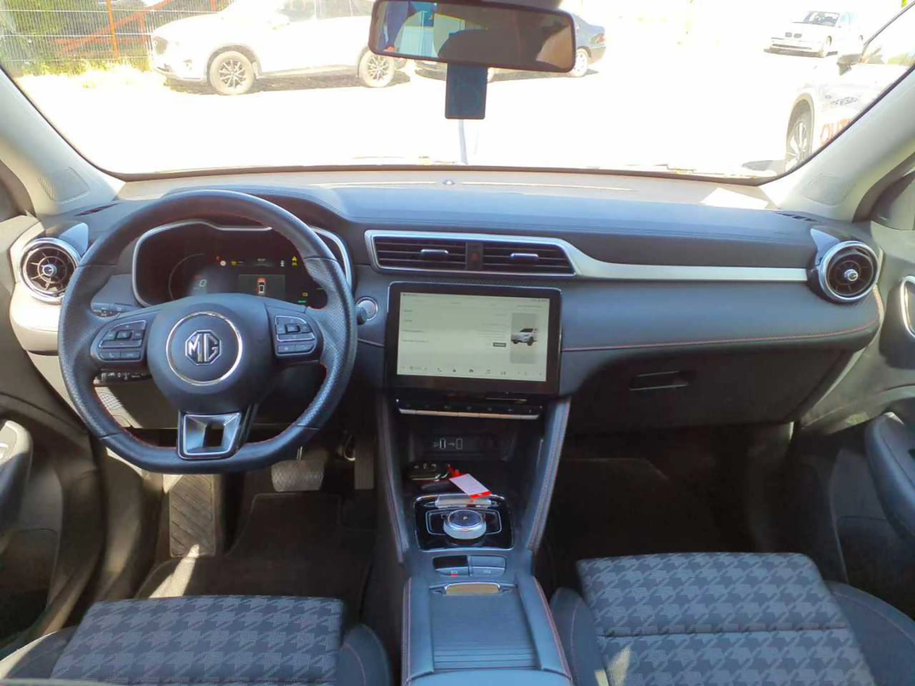 MG ZS EV Comfort NAVI LED SHZ RFK ACC — photo 6