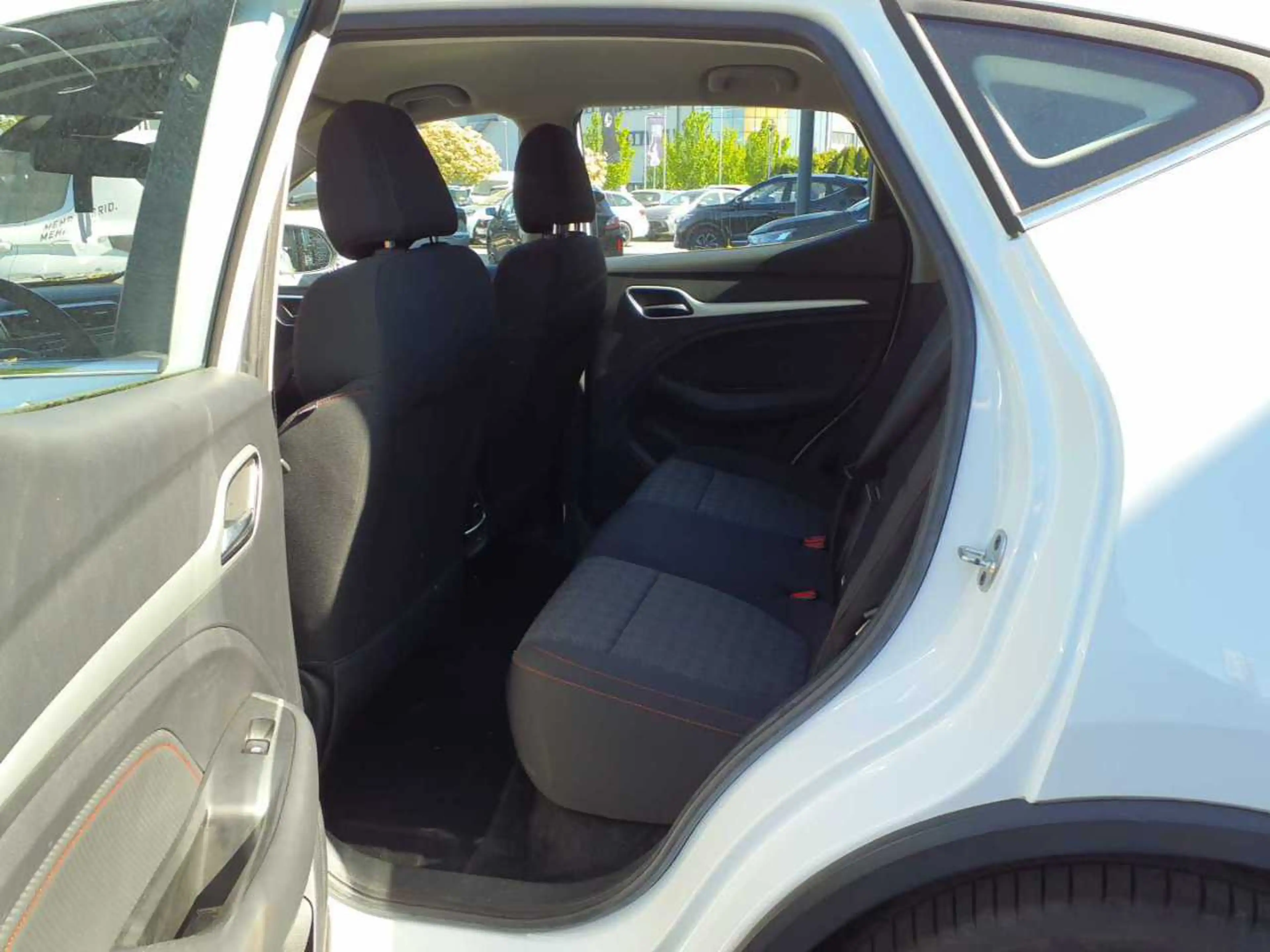 MG ZS EV Comfort NAVI LED SHZ RFK ACC — photo 9