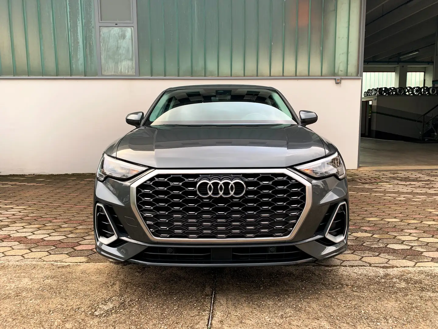 Audi Q3 SPORTBACK 35 1.5 TFSI MHEV S LINE SLINE S-LINE Grigio - 2