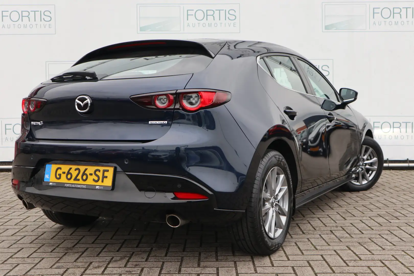 Mazda 3 2.0 e-SkyActiv-G M Hybrid 122 NL AUTO | CARPLAY | Blue - 2