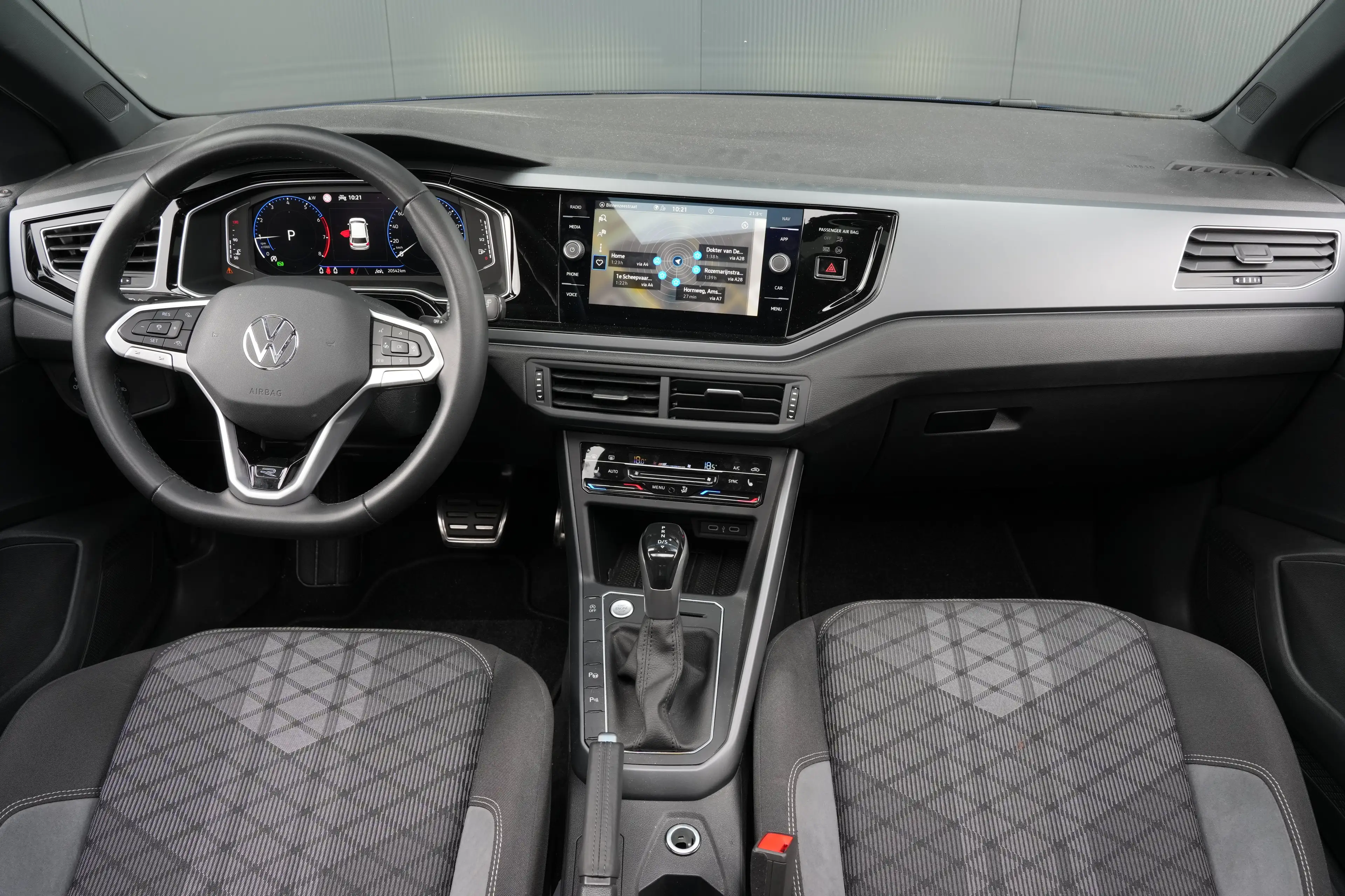 Volkswagen Polo 1.0 TSI 95pk R-Line Edition | Panoramadak | Camera — photo 5