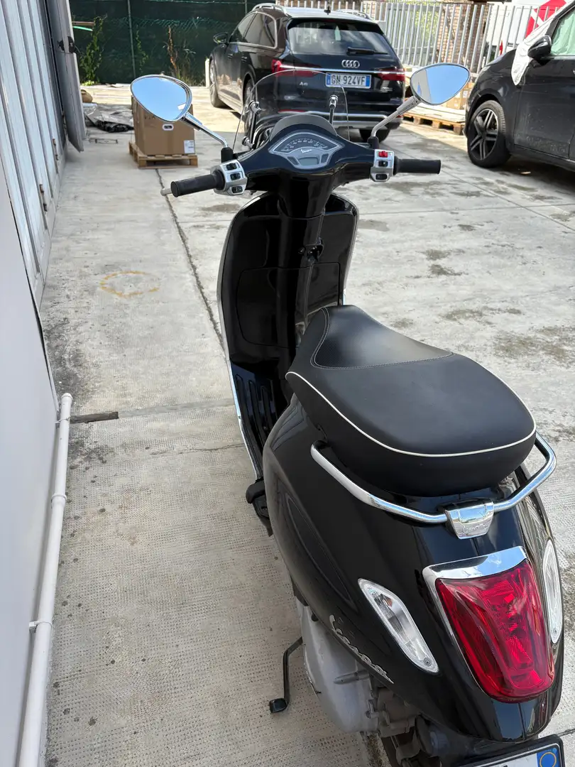 Vespa Sprint 125 i.e. ABS Schwarz - 2
