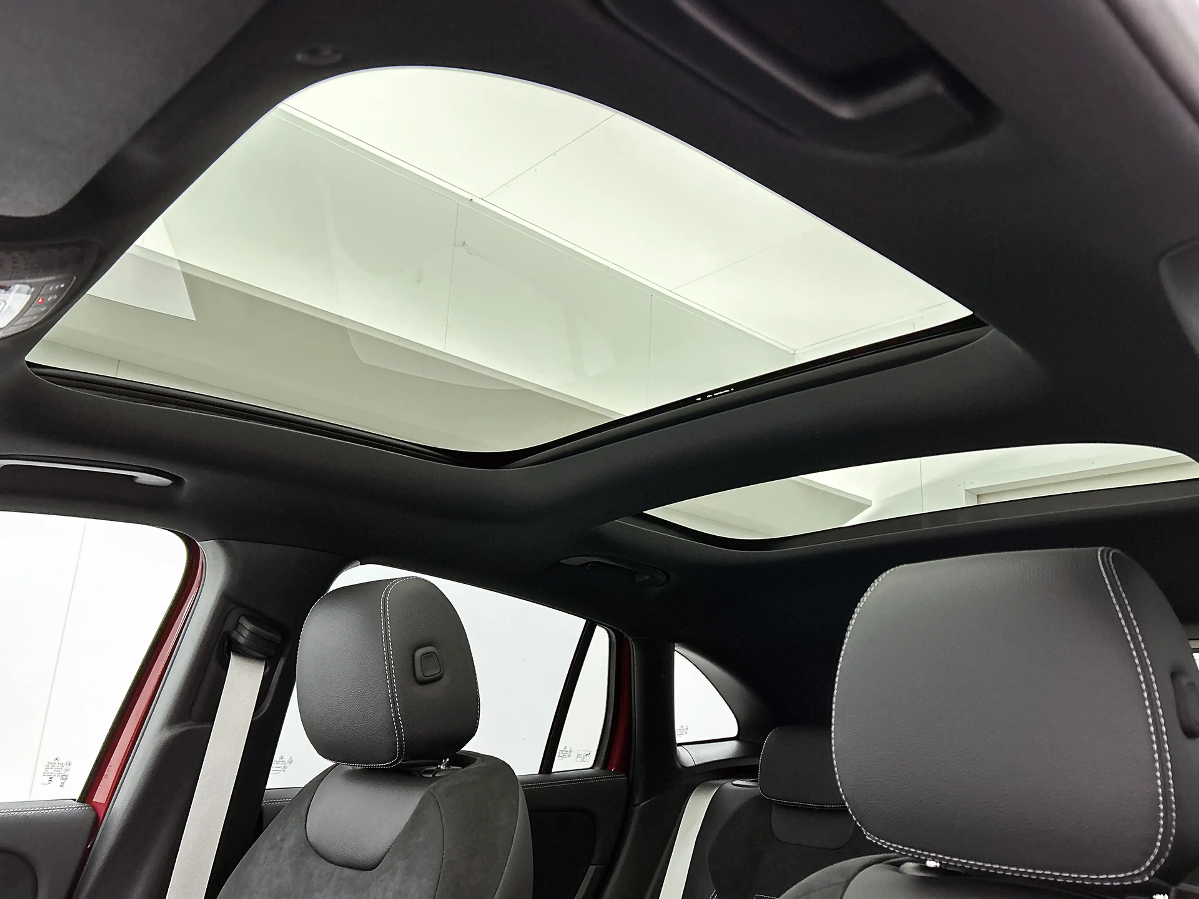 Mercedes-Benz GLA 250 e 140 Year Edition | Nightpakket | Spiegelpakket | — photo 12
