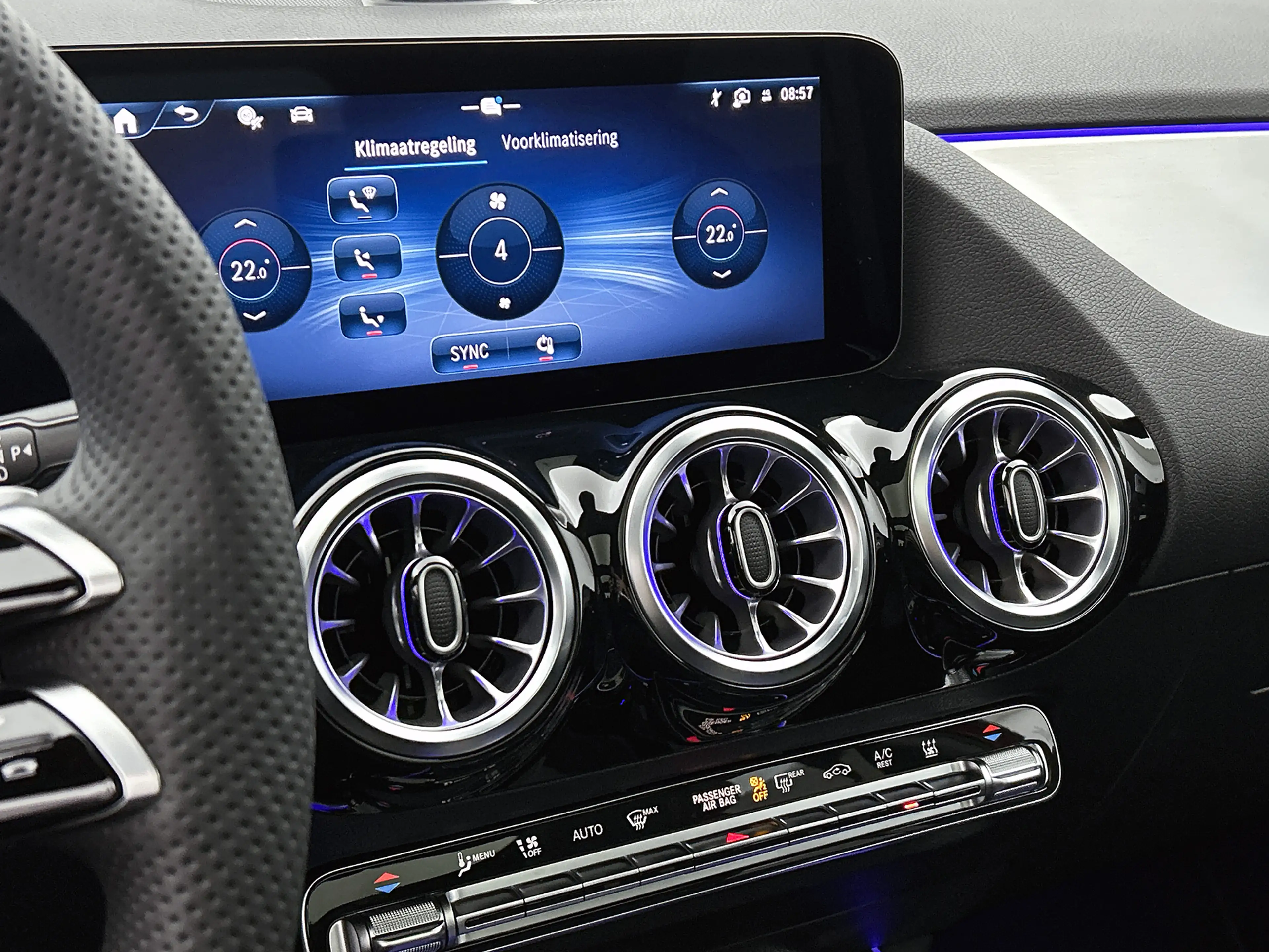 Mercedes-Benz GLA 250 e 140 Year Edition | Nightpakket | Spiegelpakket | — photo 10