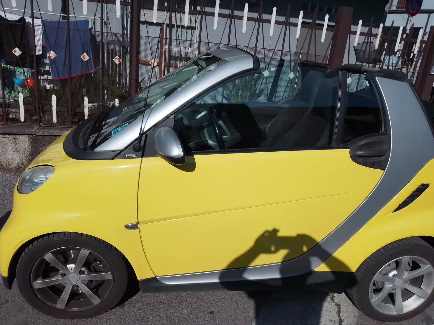 smart forTwo Fortwo II 2007 Cabrio Cabrio 1.0 Passion 71cv Giallo - 2