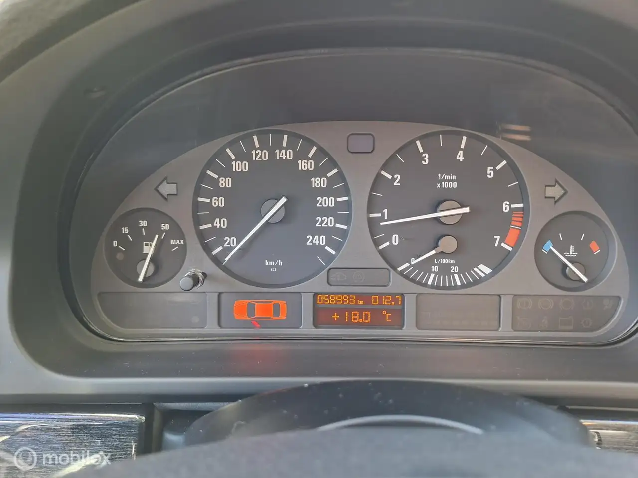 BMW 520i E39, foto 8
