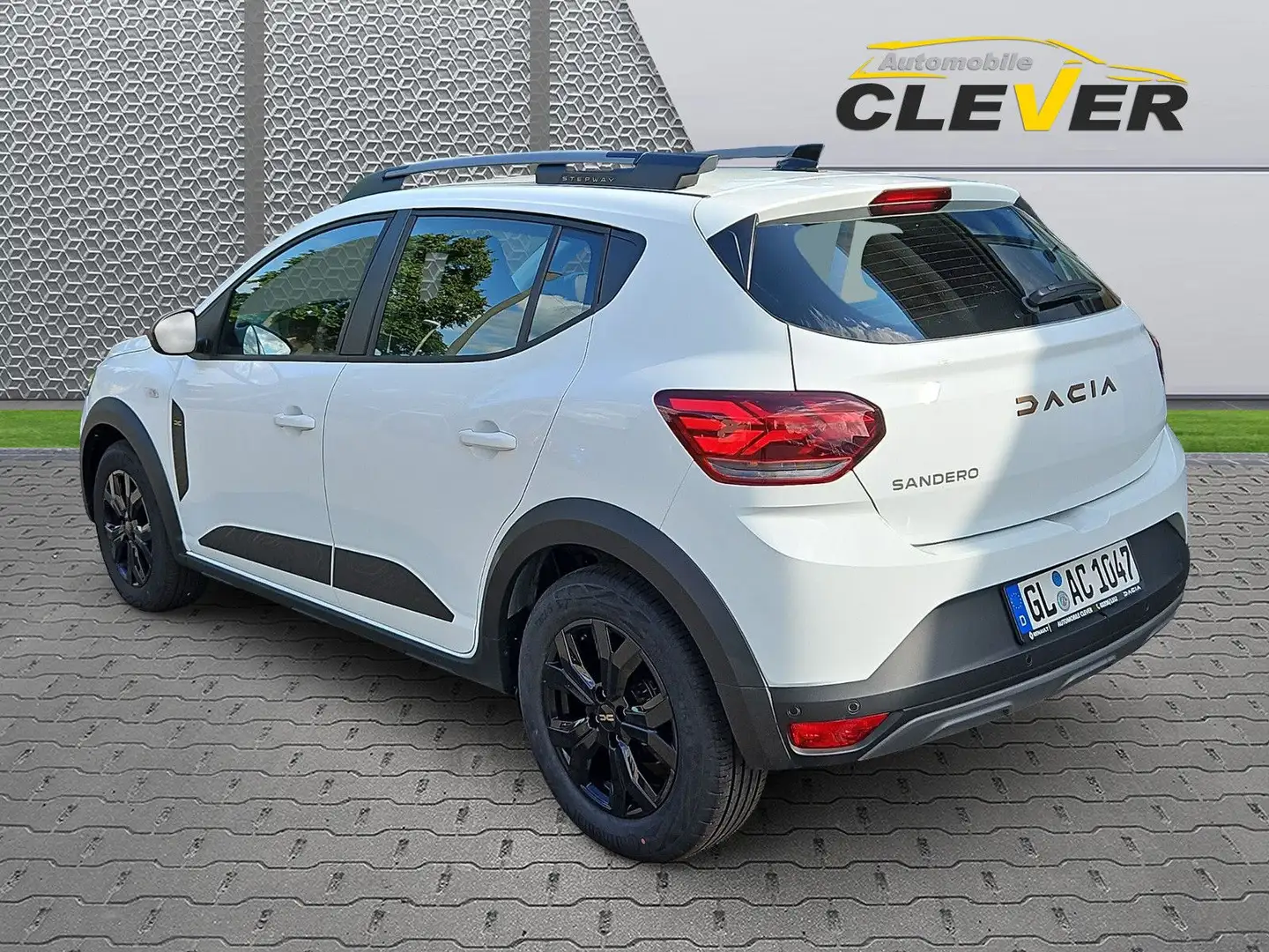 Dacia Sandero Stepway Extreme+ ECO-G 100   Navi Kamera Weiß - 2