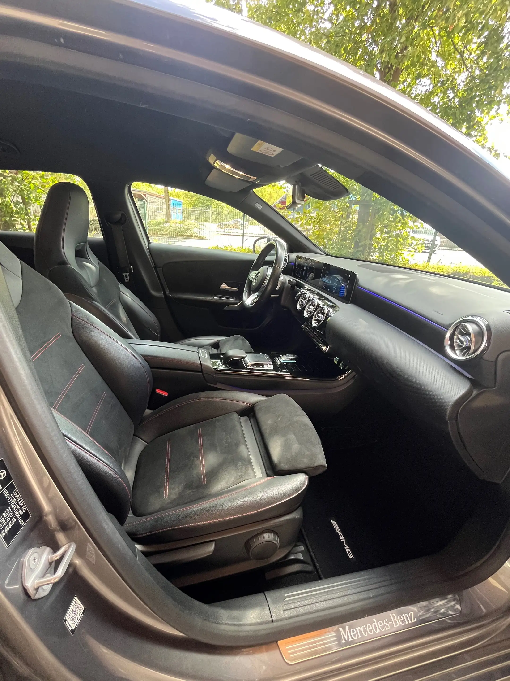 Mercedes-Benz A 220 A 220 4Matic 7G-DCT AMG Line — photo 13