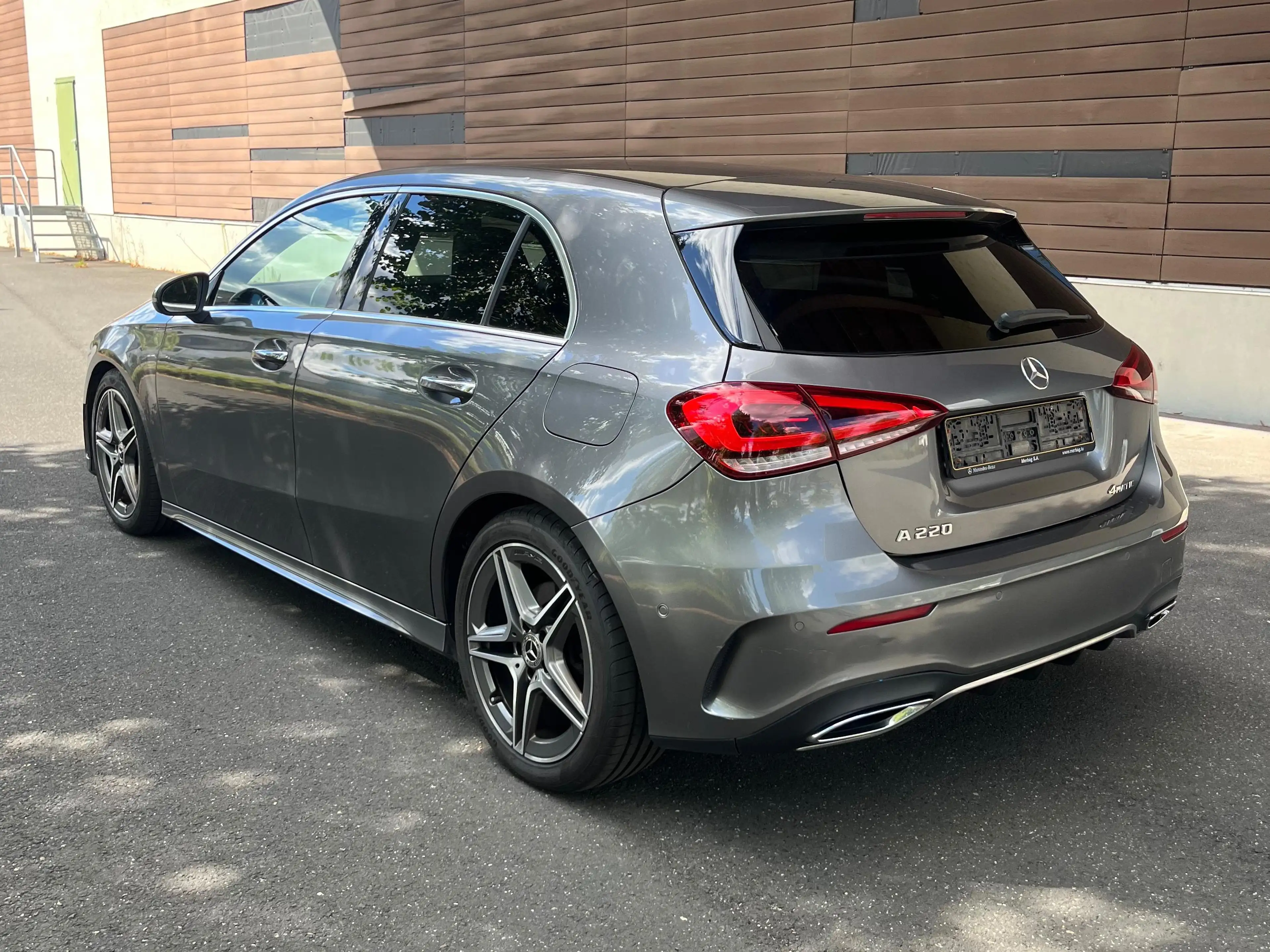 Mercedes-Benz A 220 A 220 4Matic 7G-DCT AMG Line — photo 4