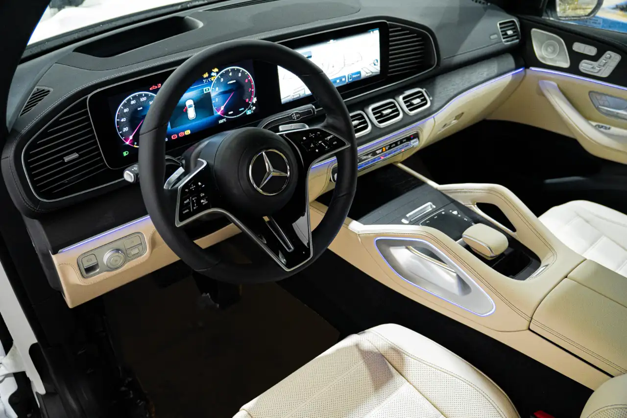 Mercedes-Benz GLE снимка Mercedes-Benz GLE
