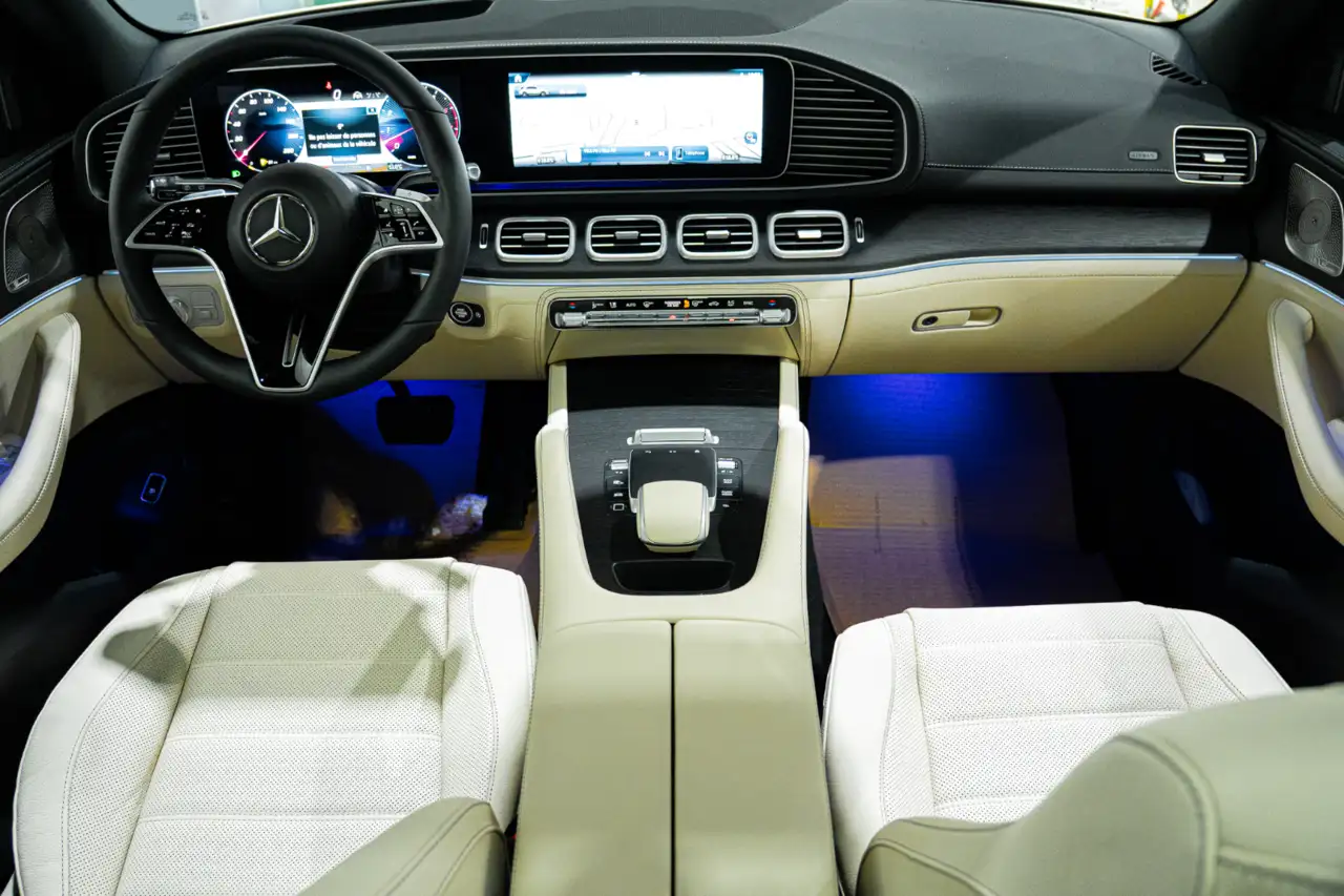 Mercedes-Benz GLE снимка Mercedes-Benz GLE