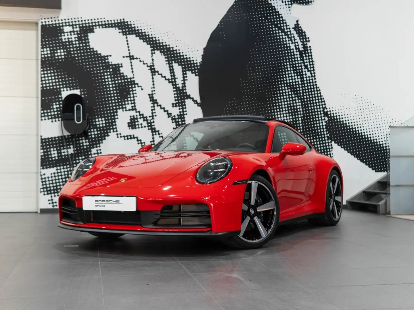 Porsche 911 Carrera Rood - 1