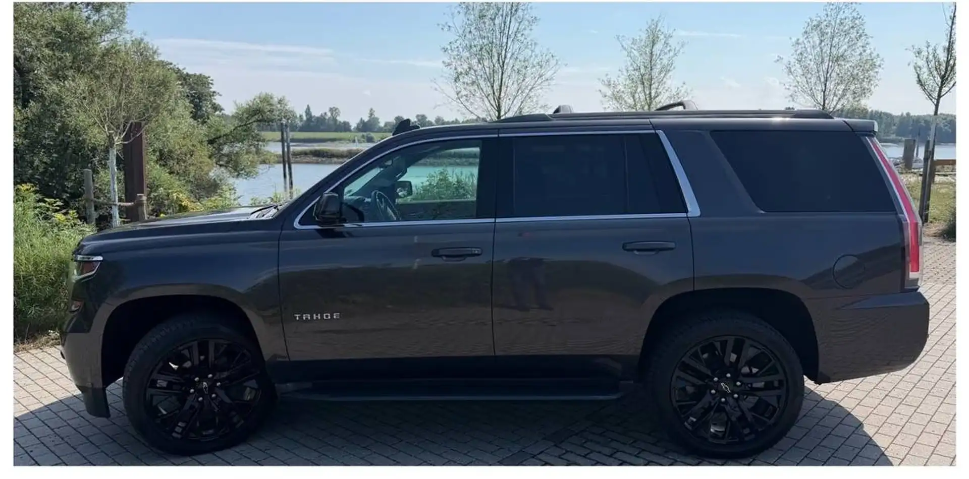 Chevrolet Tahoe Tahoe 5.3i V8 EcoTec3 GPL Grau - 1